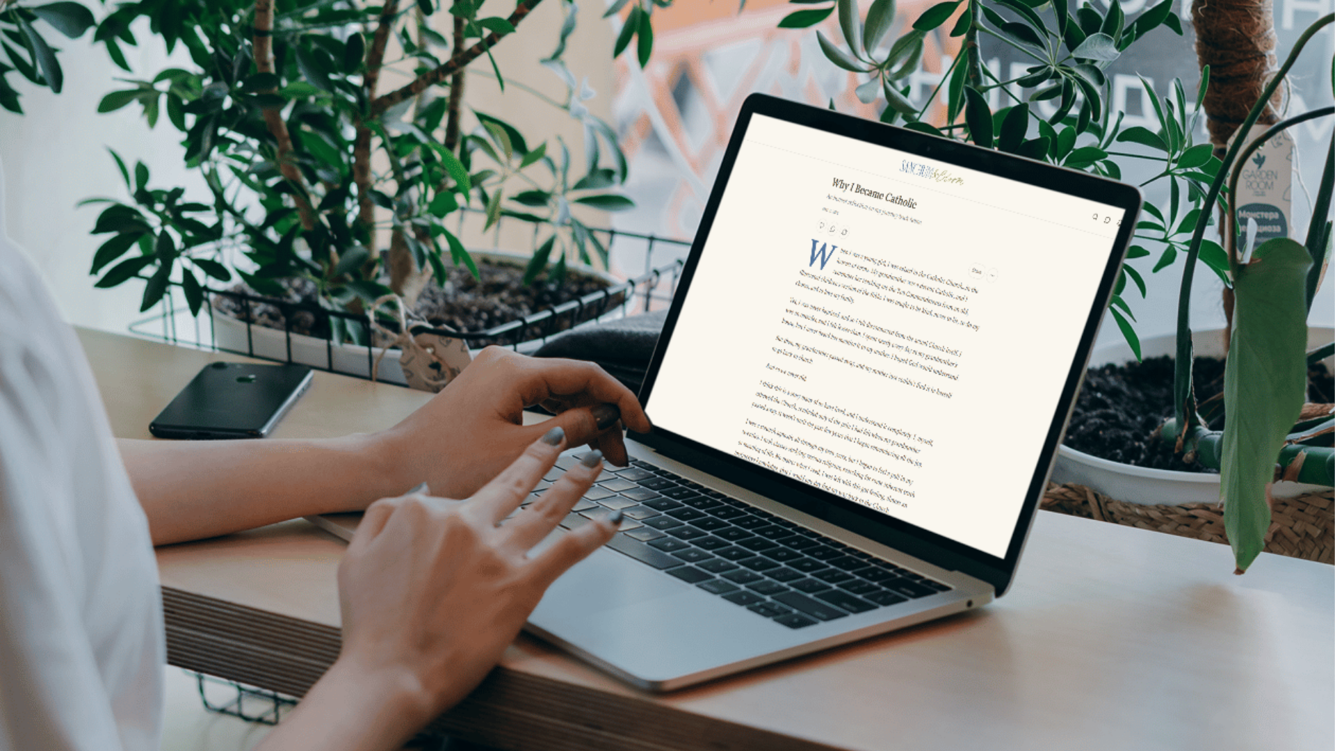 Sanctum & Bloom's website on a computer