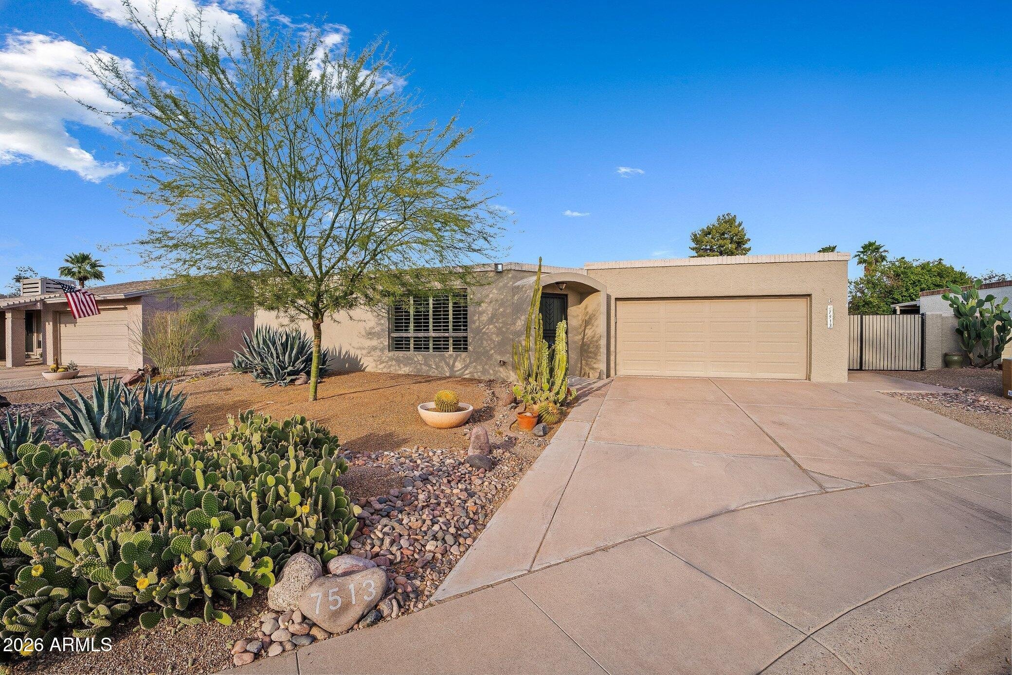 7513 N Via De Manana | 3 Beds • 2 Baths • 2,444 SF