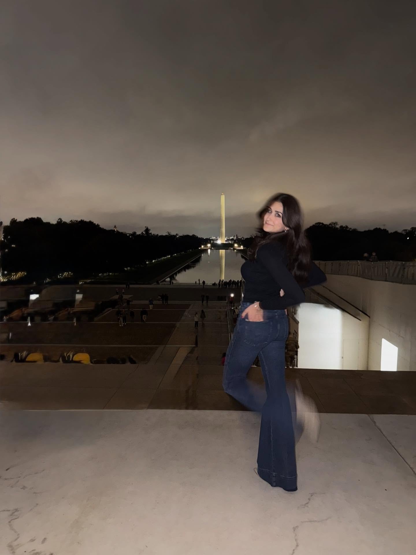 🏛️🥂🌚⭐️🇺🇸