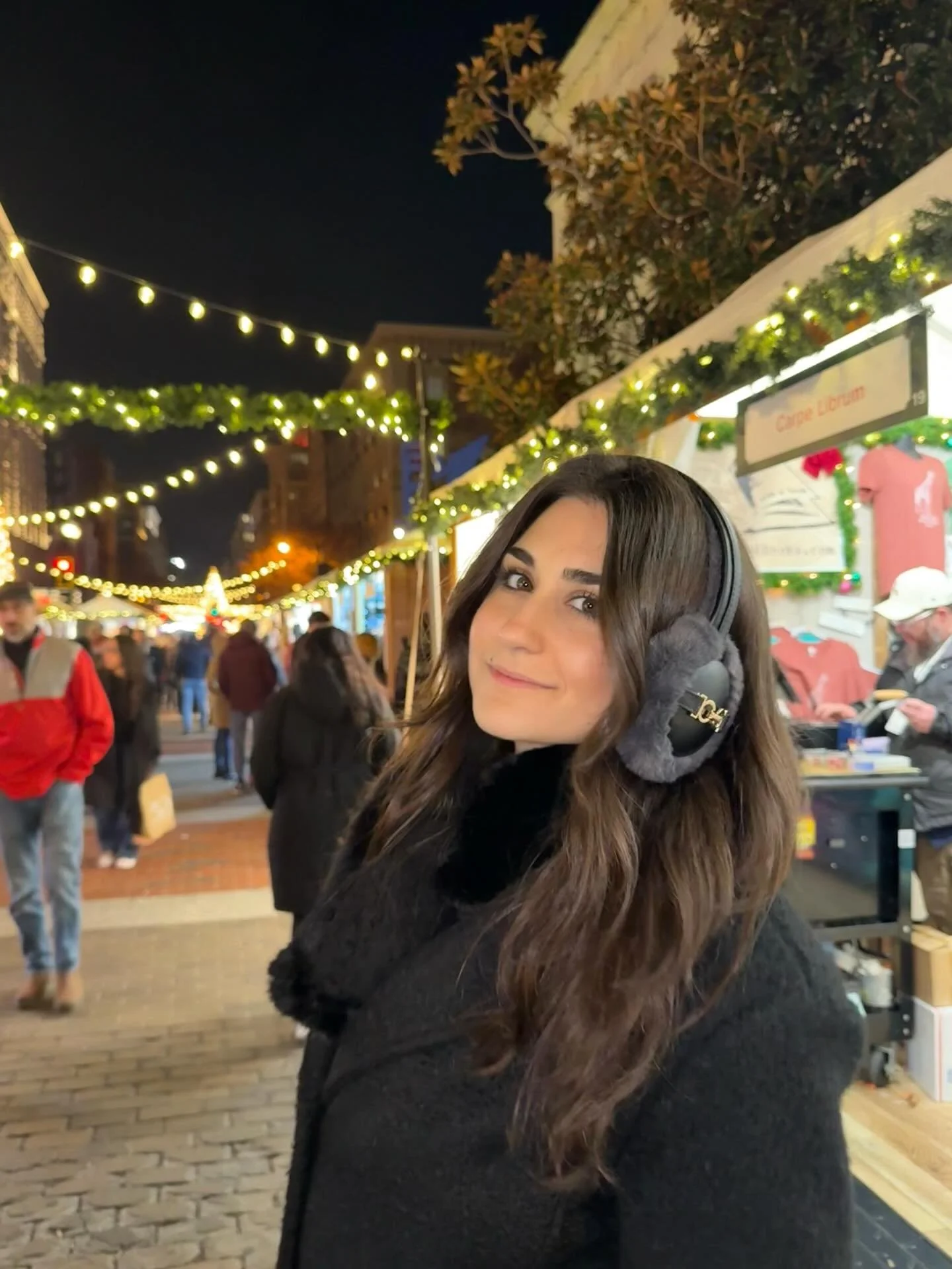 ate a glizzy &mdash;> went home 🎄✨🌭