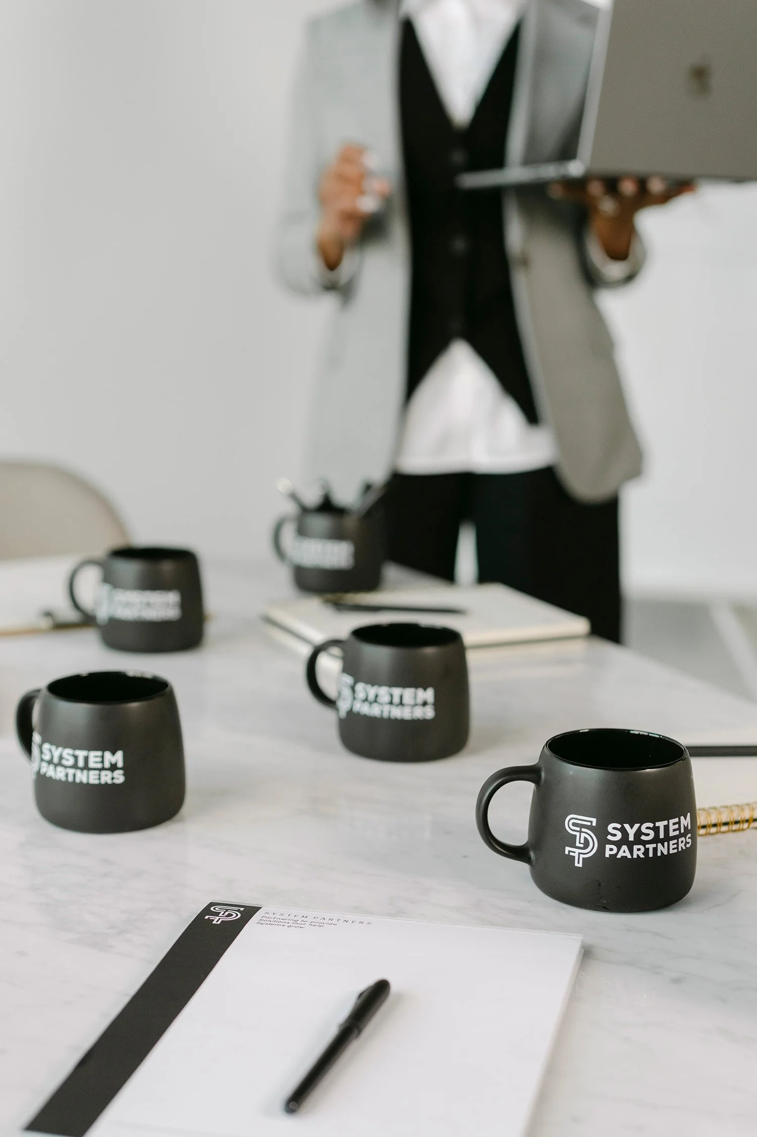 Operator-led healthcare advisory working session at System Partners.