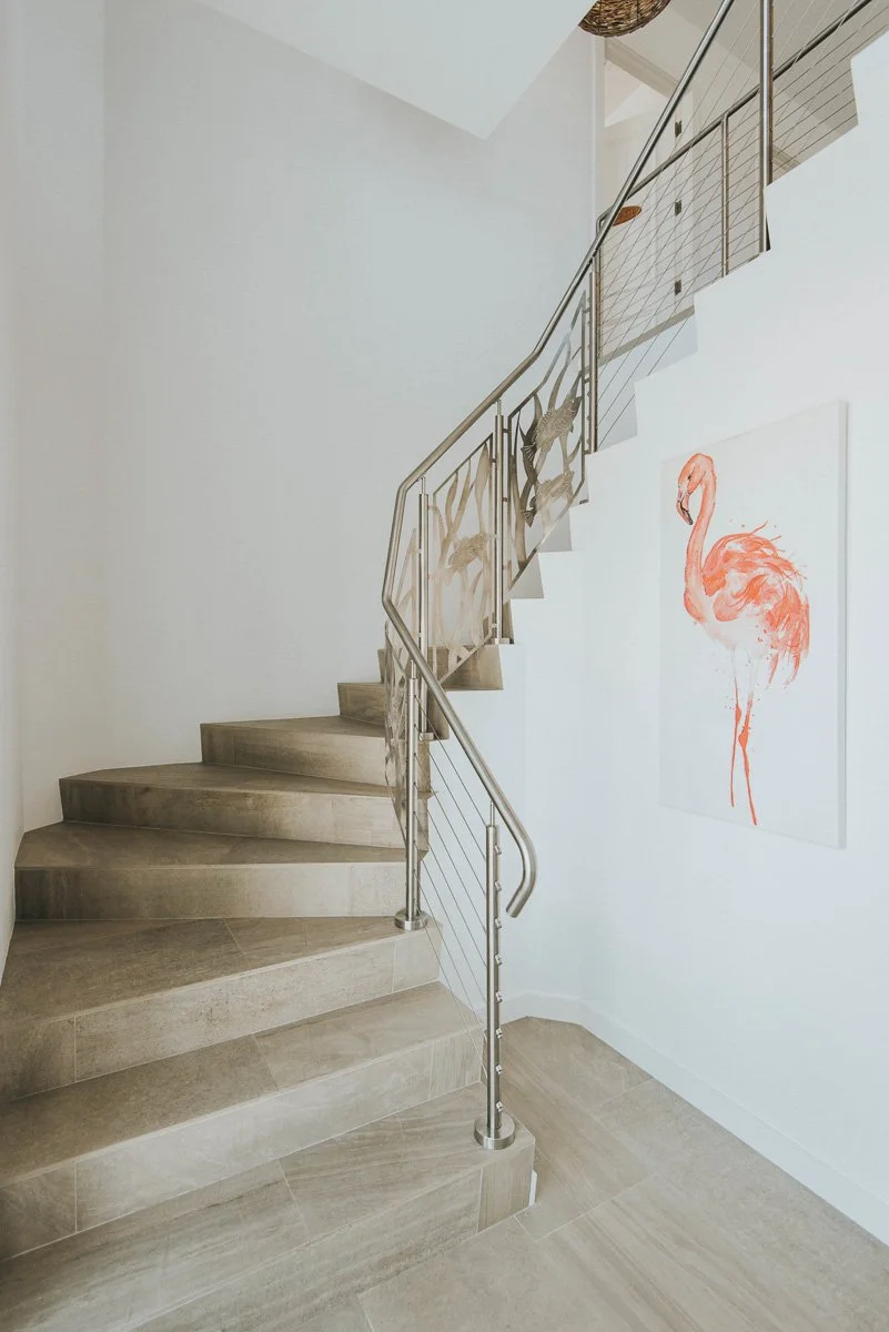 Island-style outdoor table setting at a luxury Florida Keys vacation rental