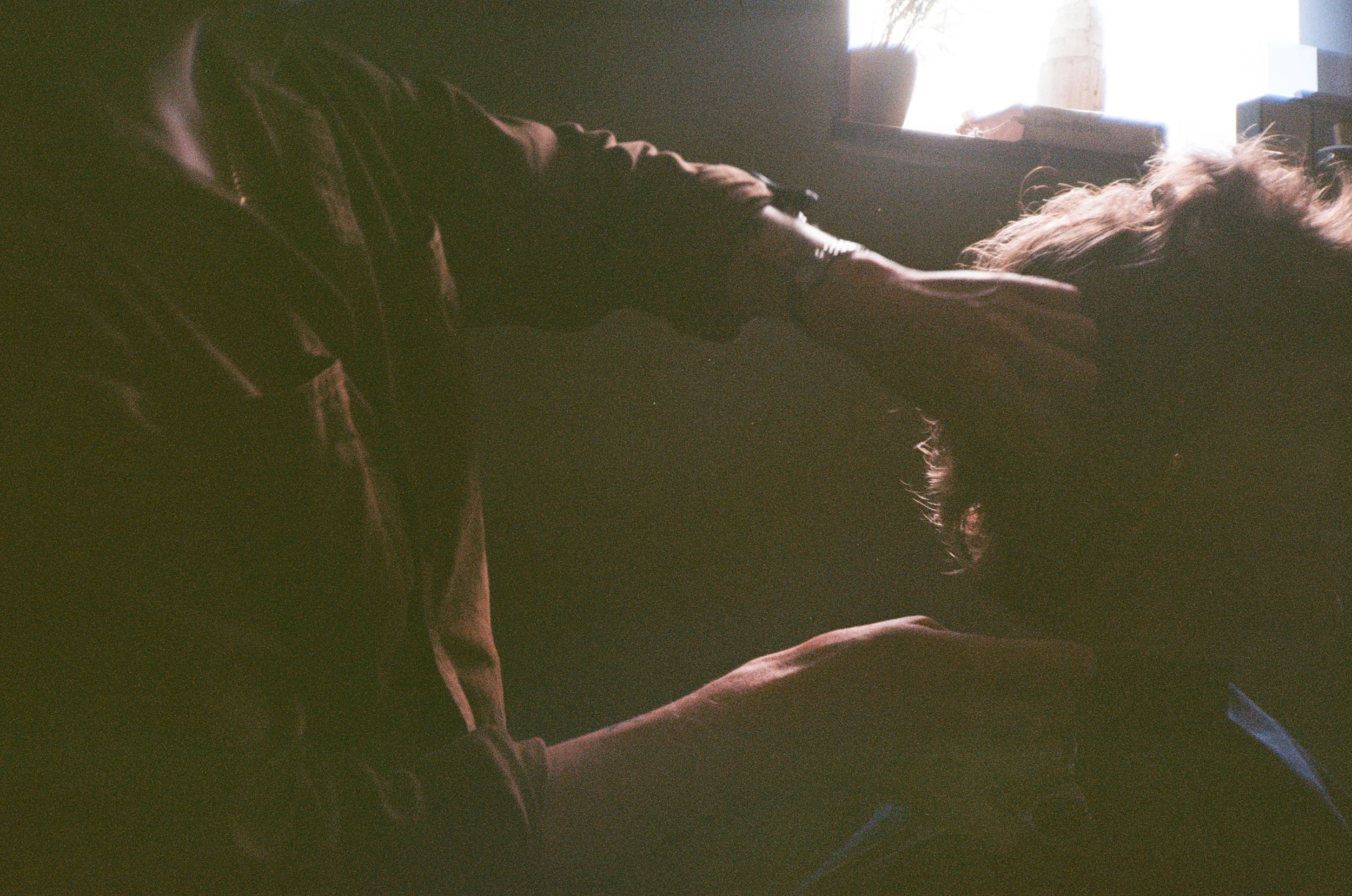 A cutting specialist doing a razor cut at Strange Bird Salon in Austin, Texas