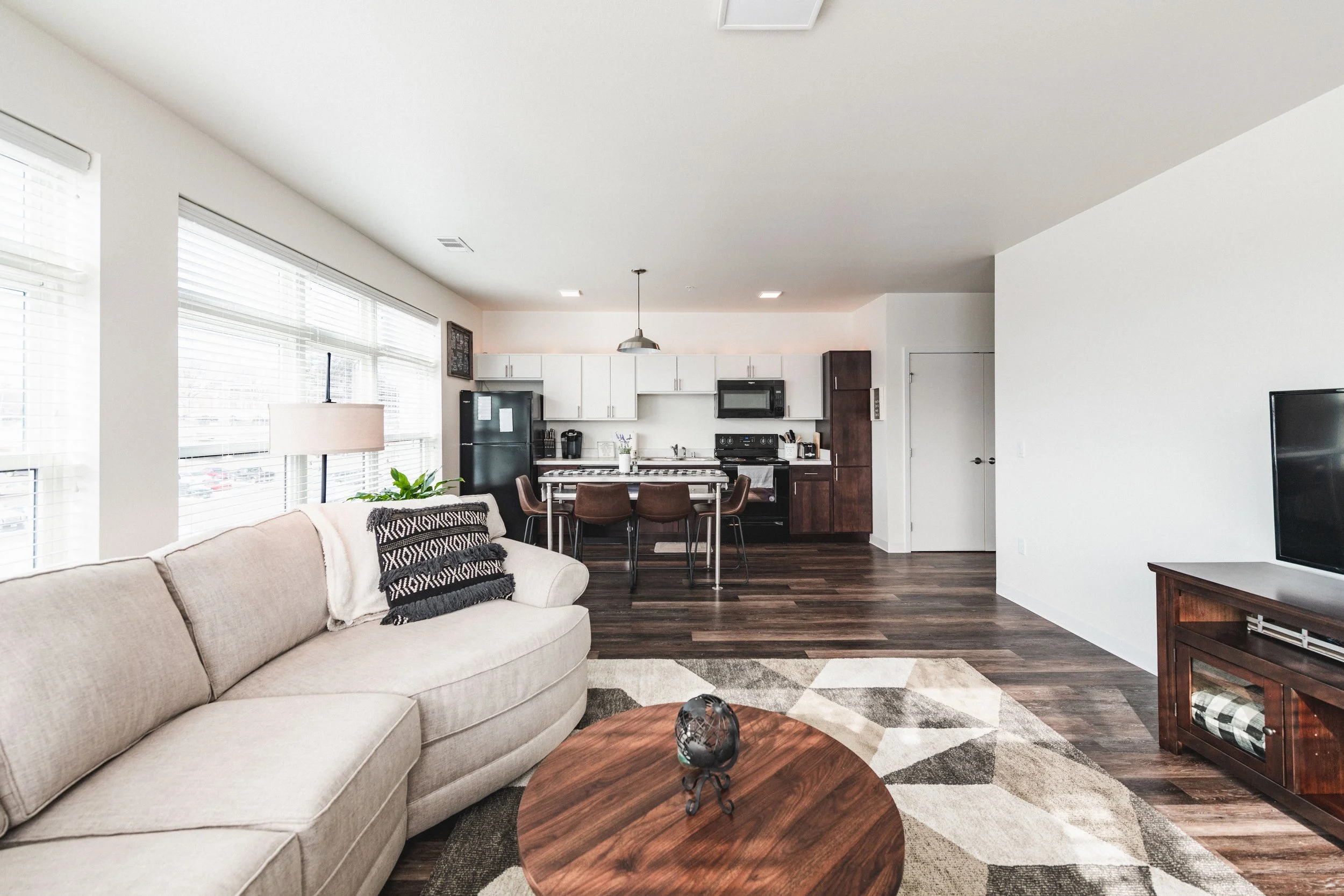 Ruxton Apartments