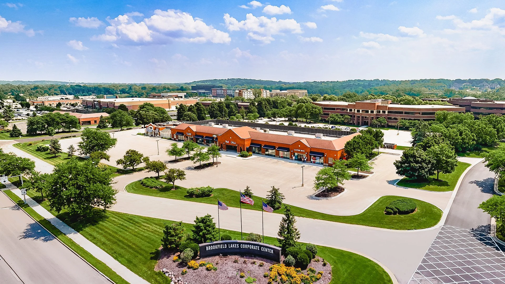 Brookfield Lakes Retail