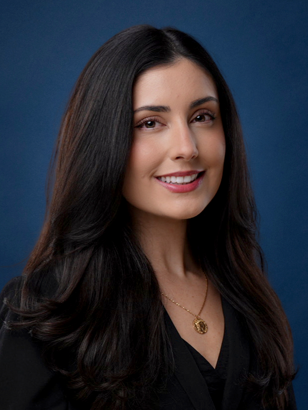 Adriana Dinatti, DO
