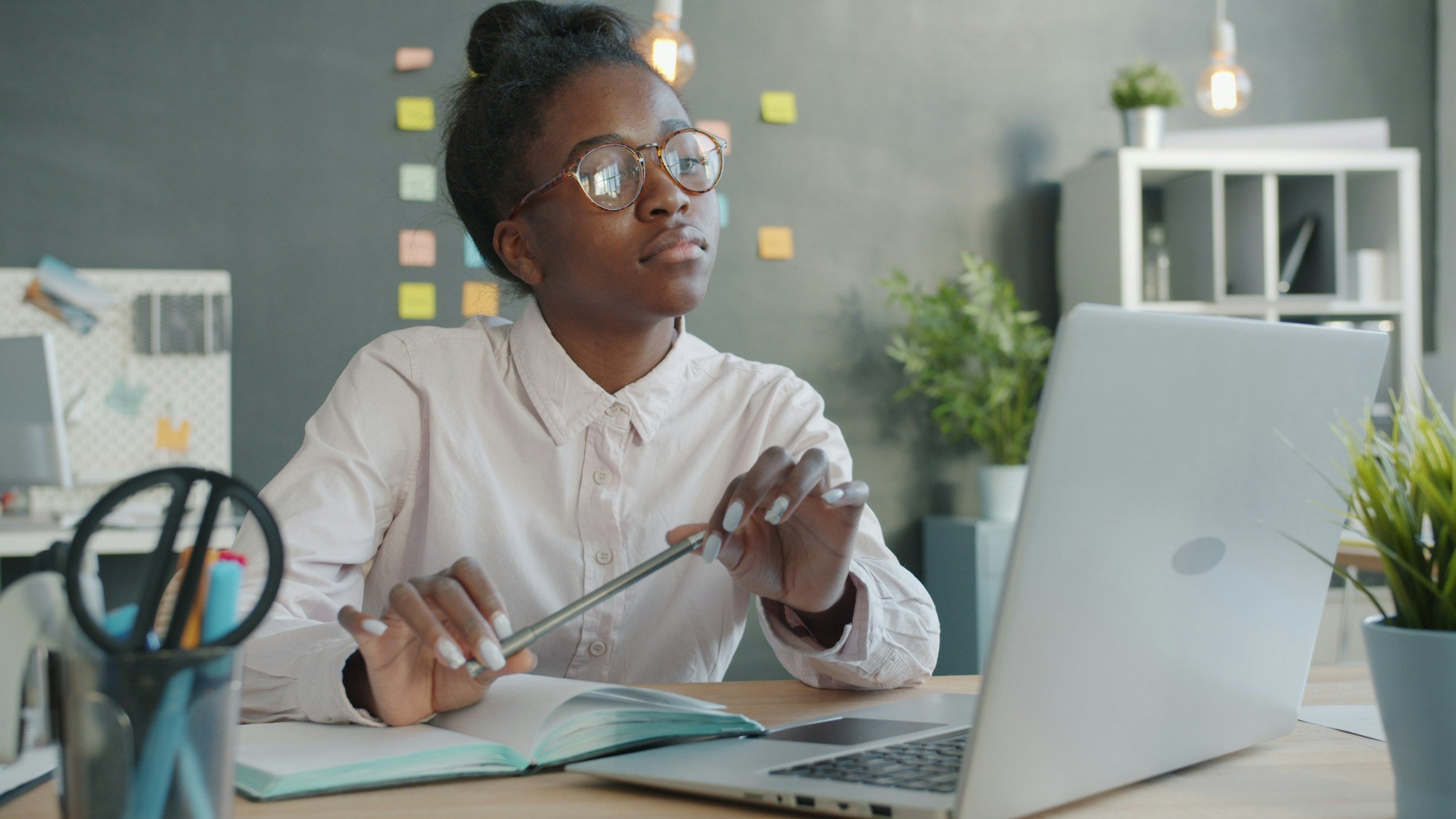 Étudiant étranger : franchir le cap du statut salarié en France