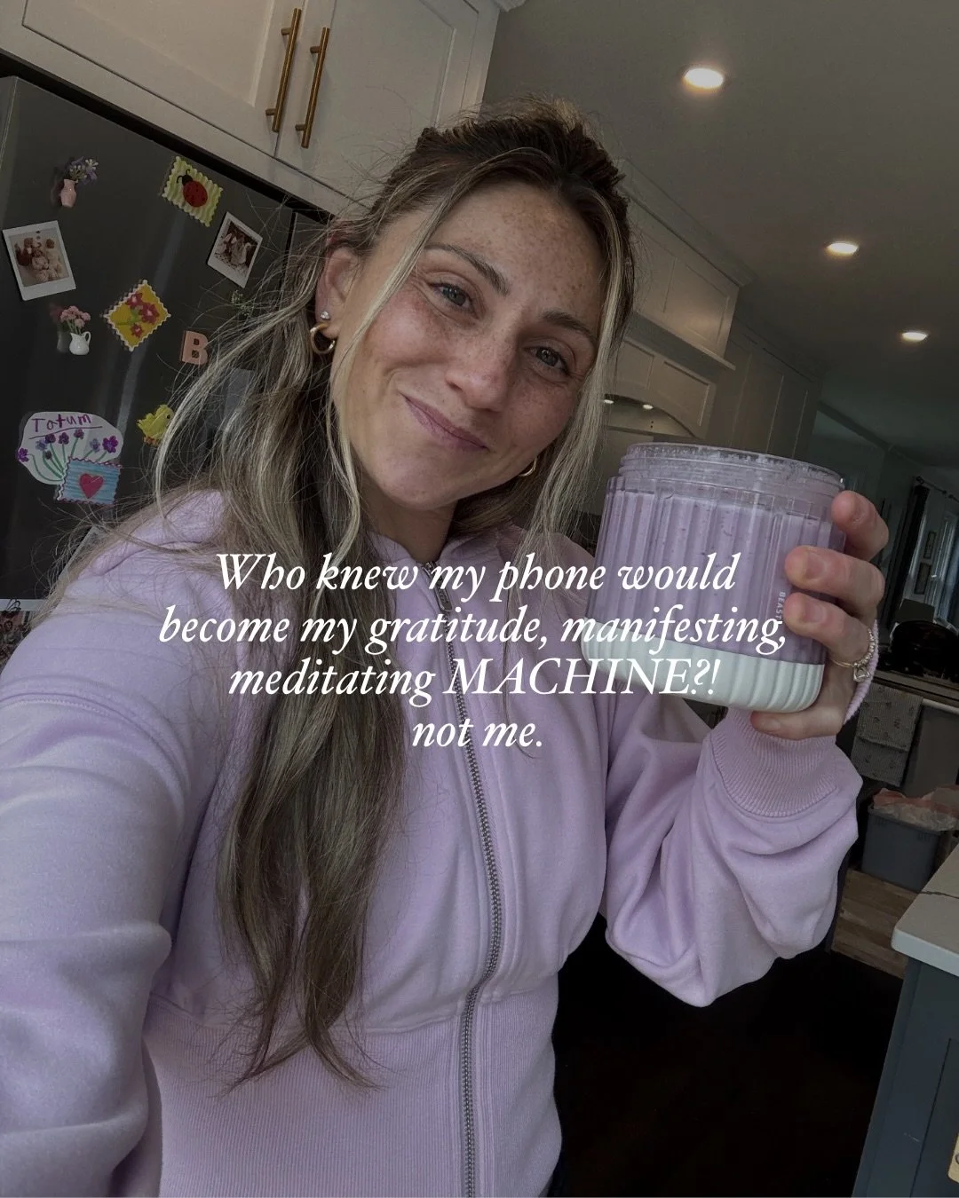 BRB, making my phone my self-care b*tch 📱🤍

yes, our phones were literally designed to hijack our brains. but also&hellip; we do get to choose what we reach for every day!!!

comment APPS for my round up 🥹✨
.
instead of mindlessly scrolling, i sta
