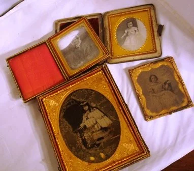 A FAMILY PHOTOS - Copy - Copy.jpg