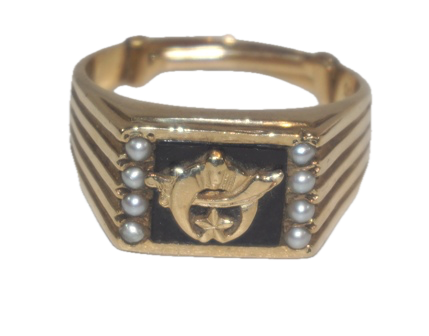 A 10K YELLOW GOLD SHRINER'S RING WITH SEED PEARL ACCENTS, WEIGHING 8.1 DWT
