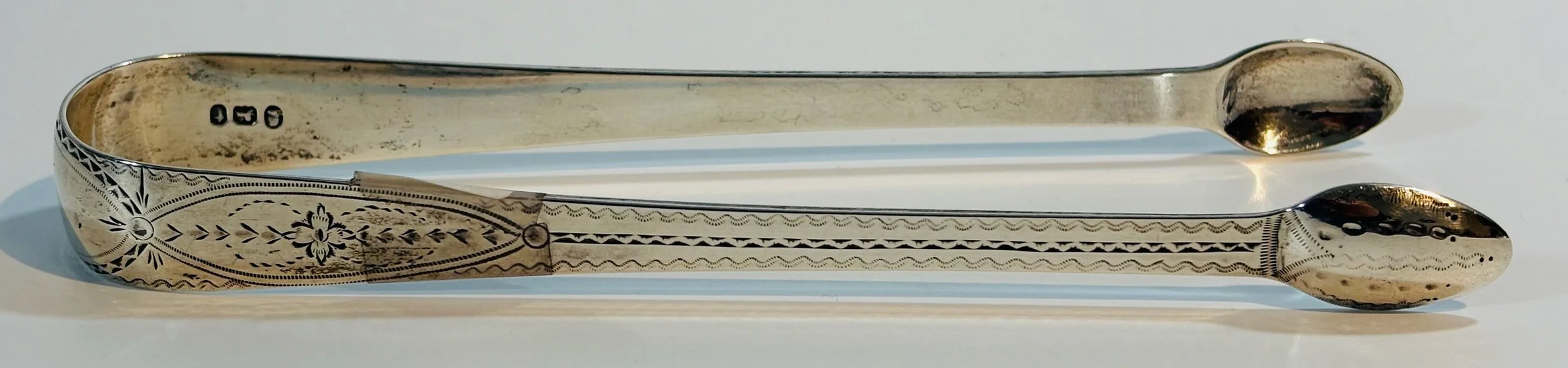 Sugar tongs by Robert Crossley, 1794, London, 1.14 ozt silver