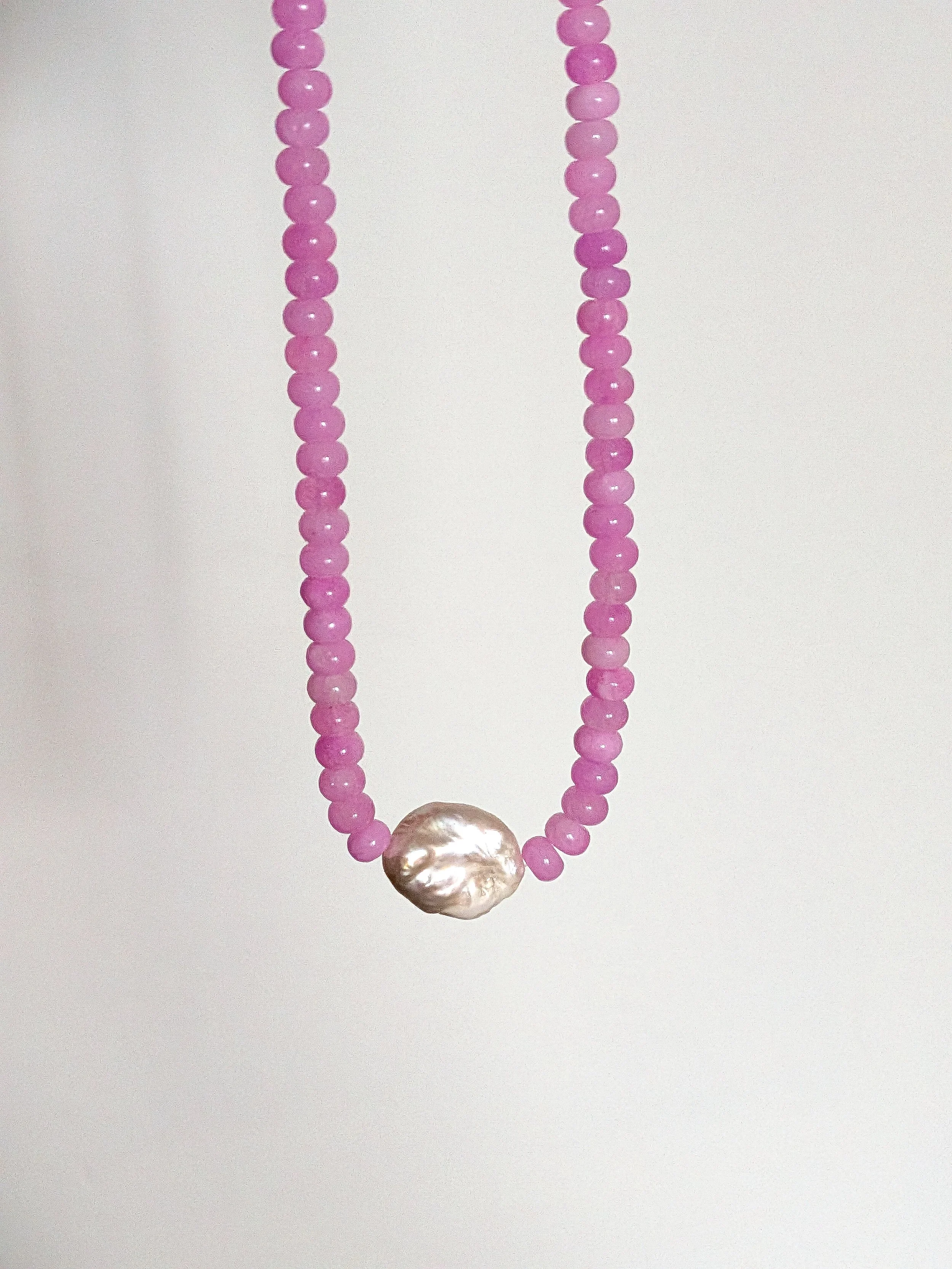 Natural stone necklace with freshwater Baroque pearl