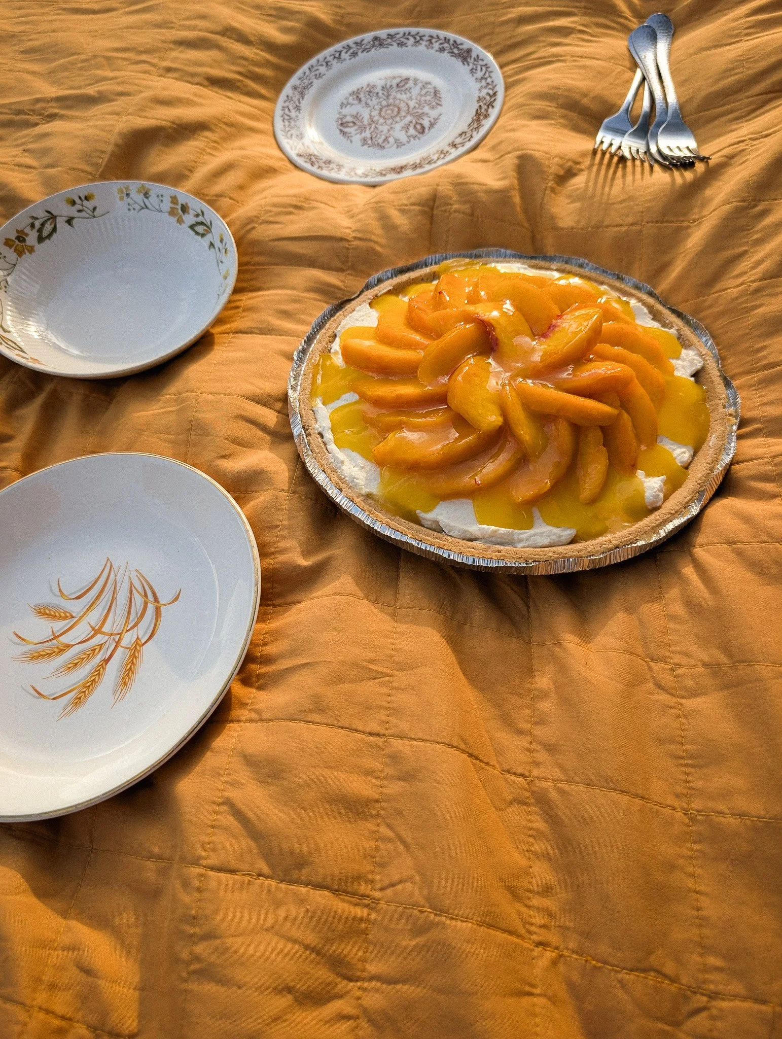 The Easiest Summertime Peach Pie Recipe 