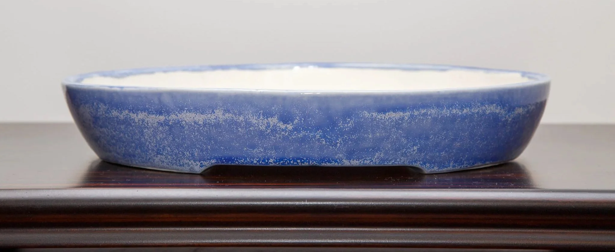 O013 porcelain  25.7 x 22.5 x 4 cm 110 