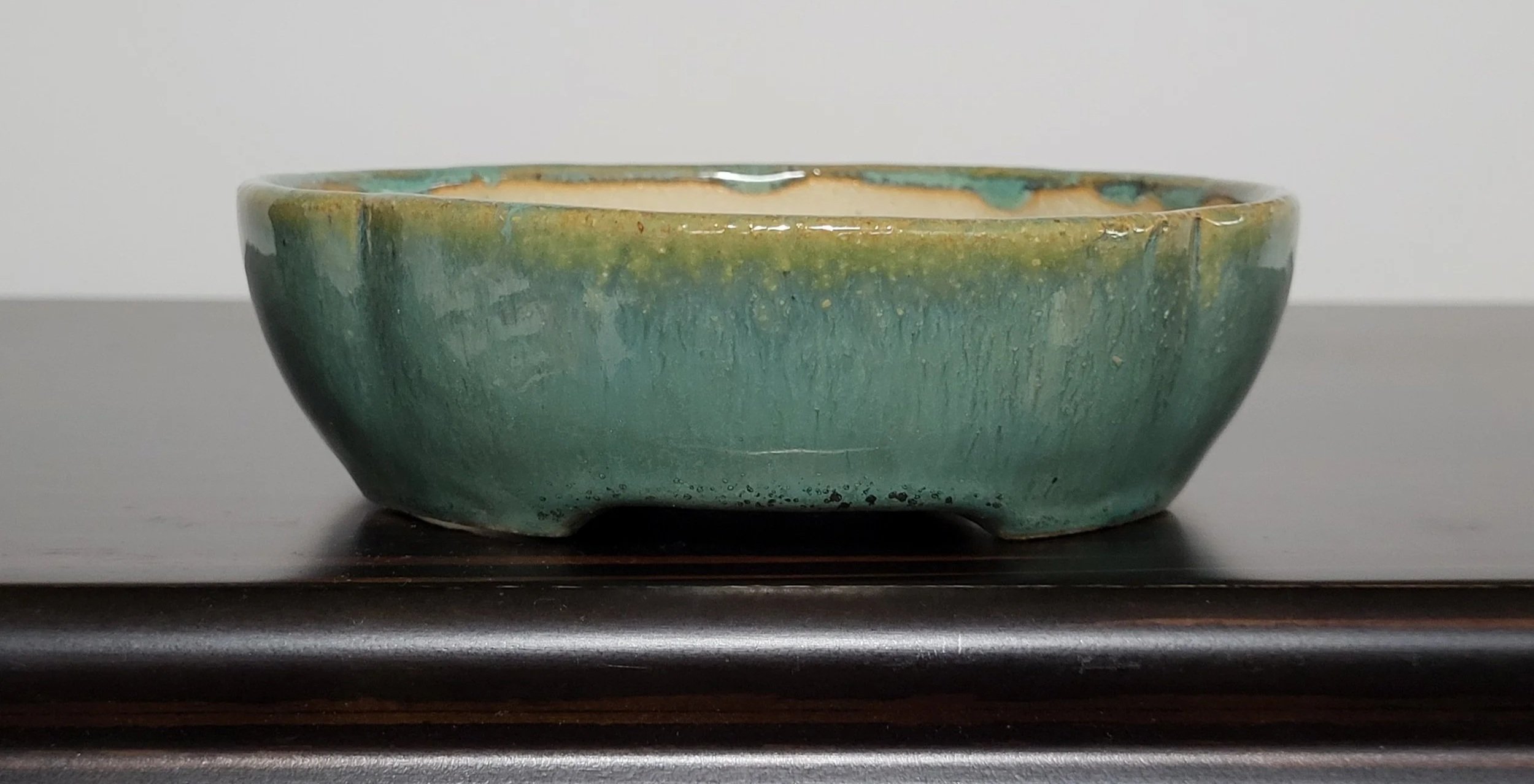 M019 13.7 x 12.5 x 4 cm 60