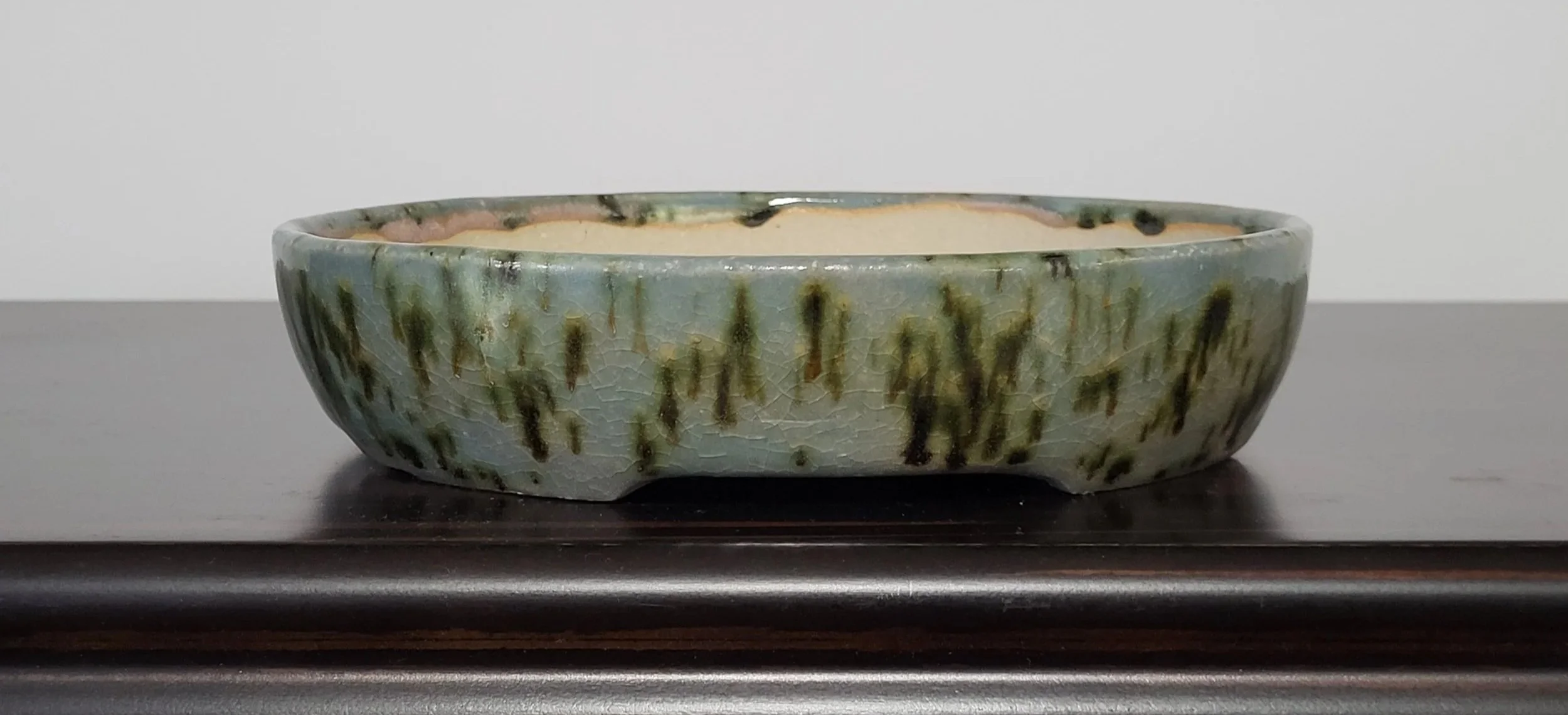 O035 18 x 15.8 x 4 cm 60