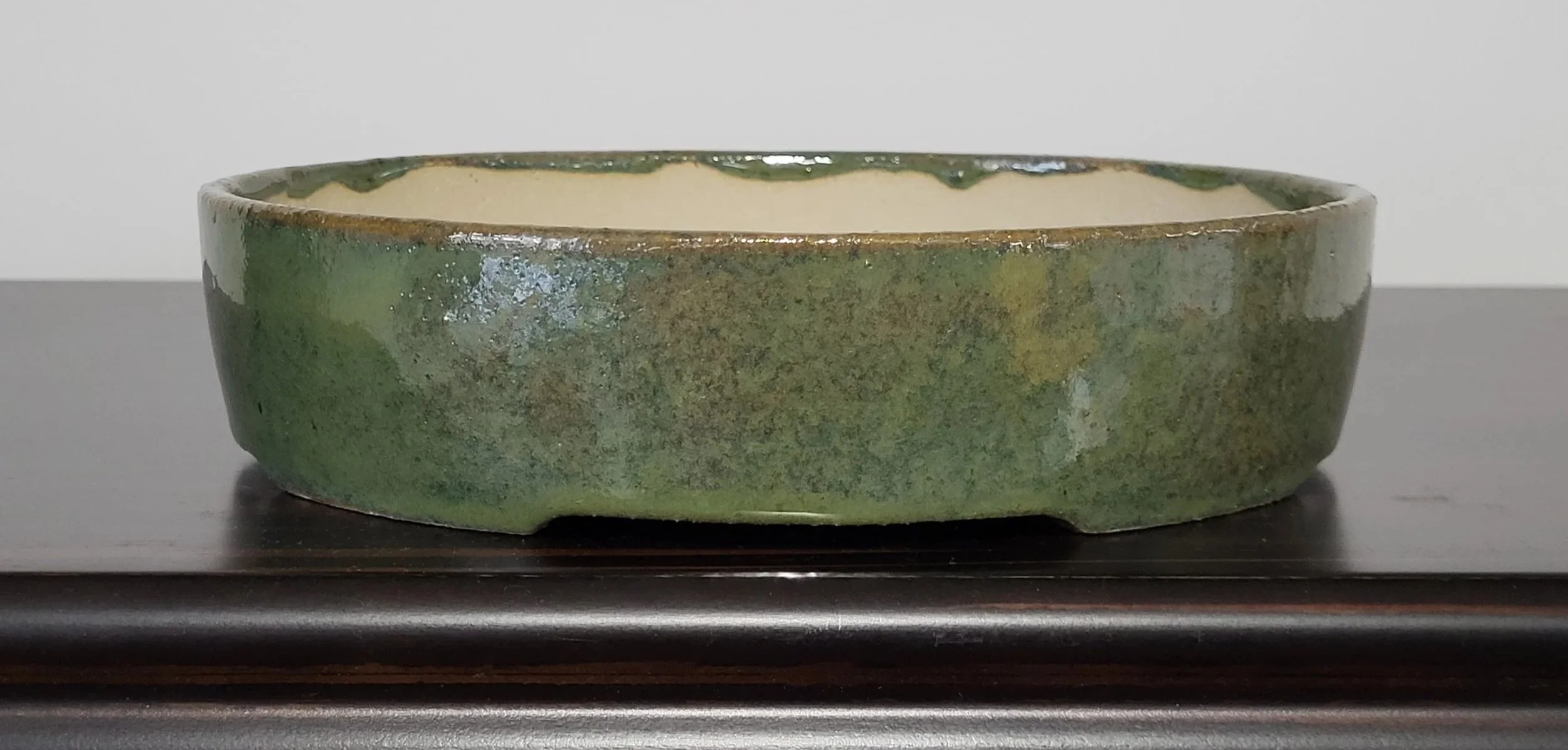 O043 19.7 x 16.5 x 4.5 cm 65