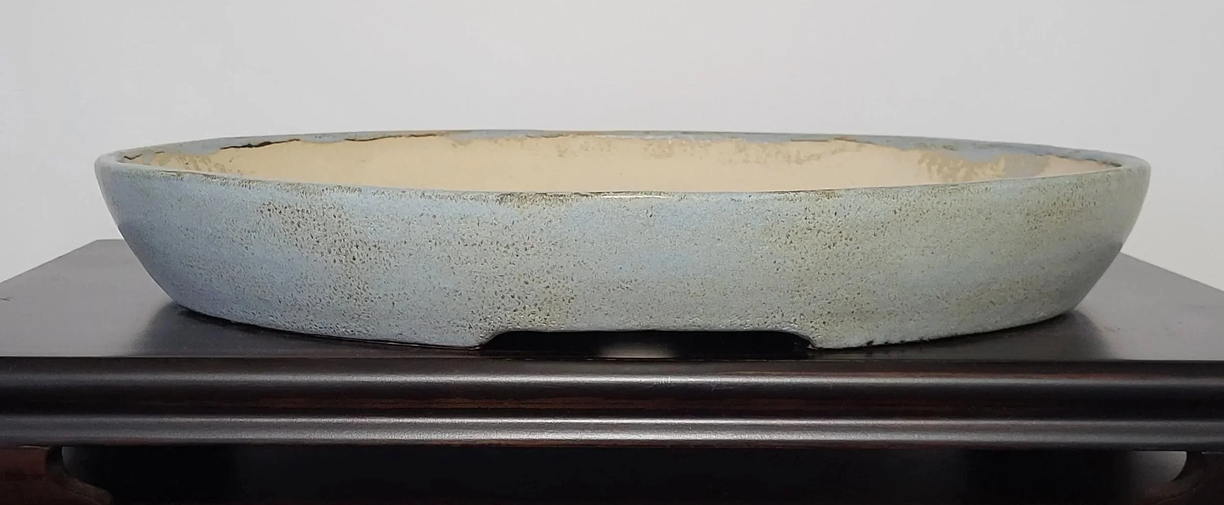 O032 39 x 35 x 5.2 cm 180 (reserved)