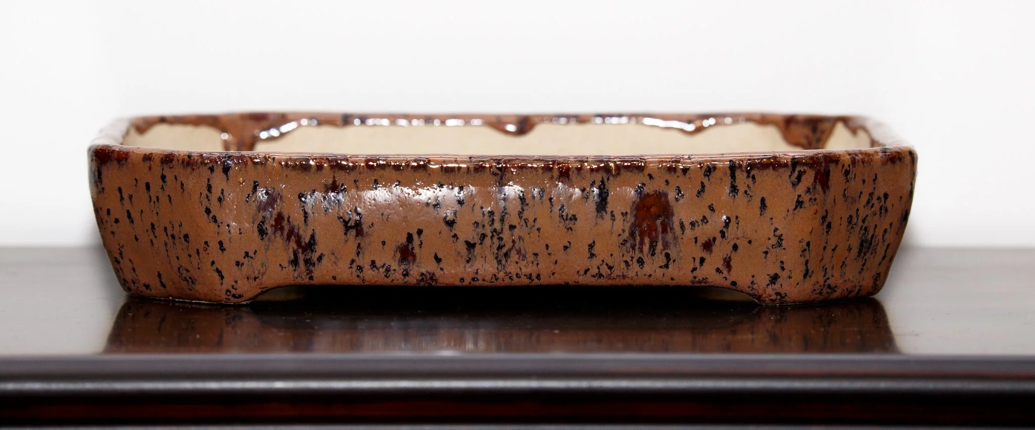 R091 22.4 x 19.3 x 4 cm 85 