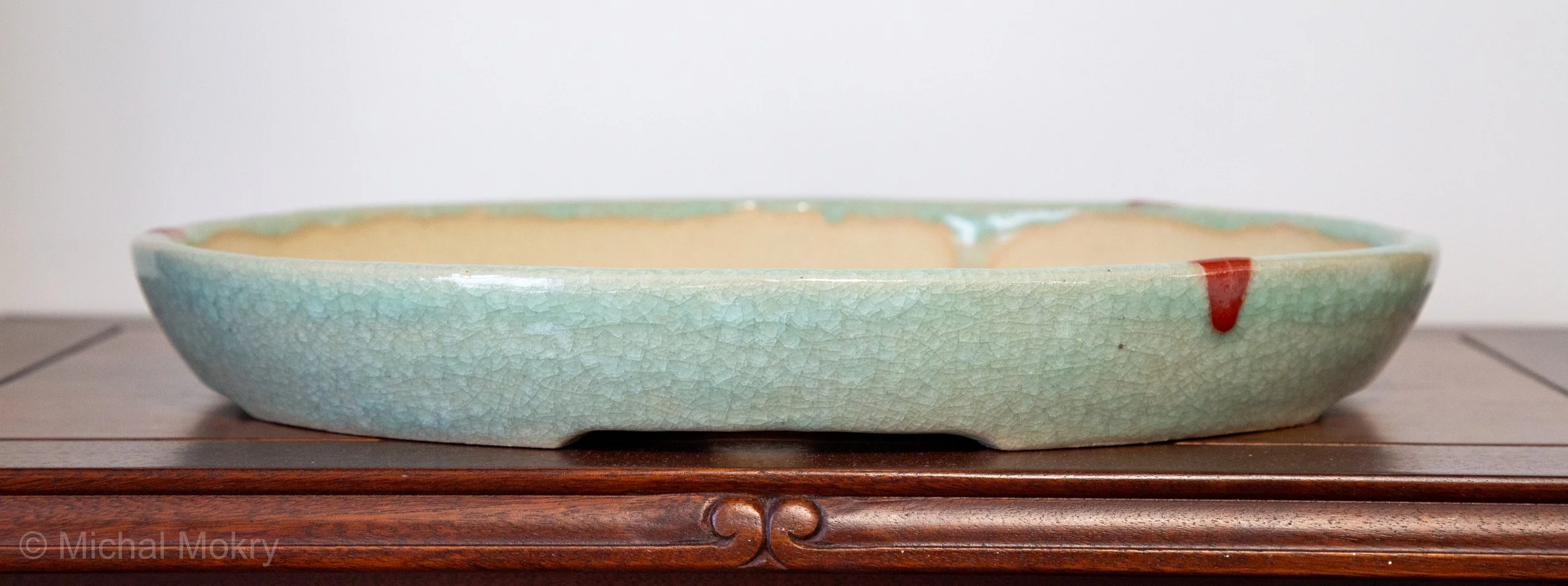 O003 35 x 31 x 4.2 cm 150