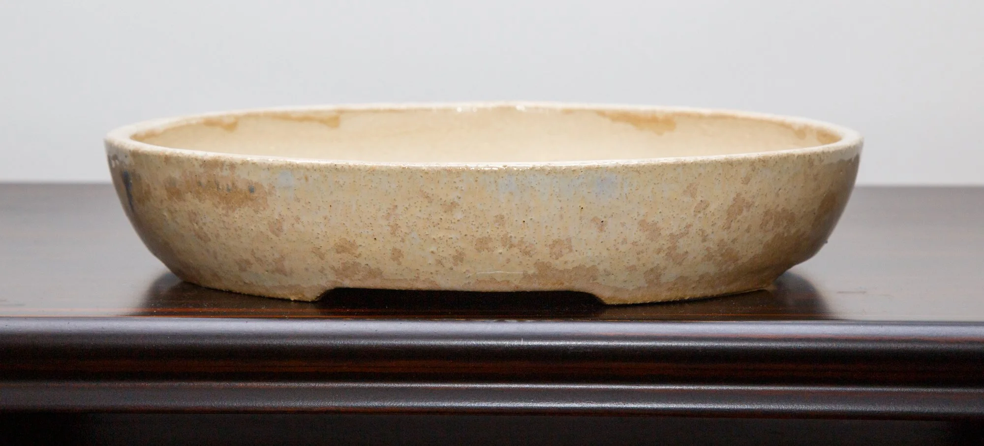 O071 23 x 19.5 x 4 cm 70