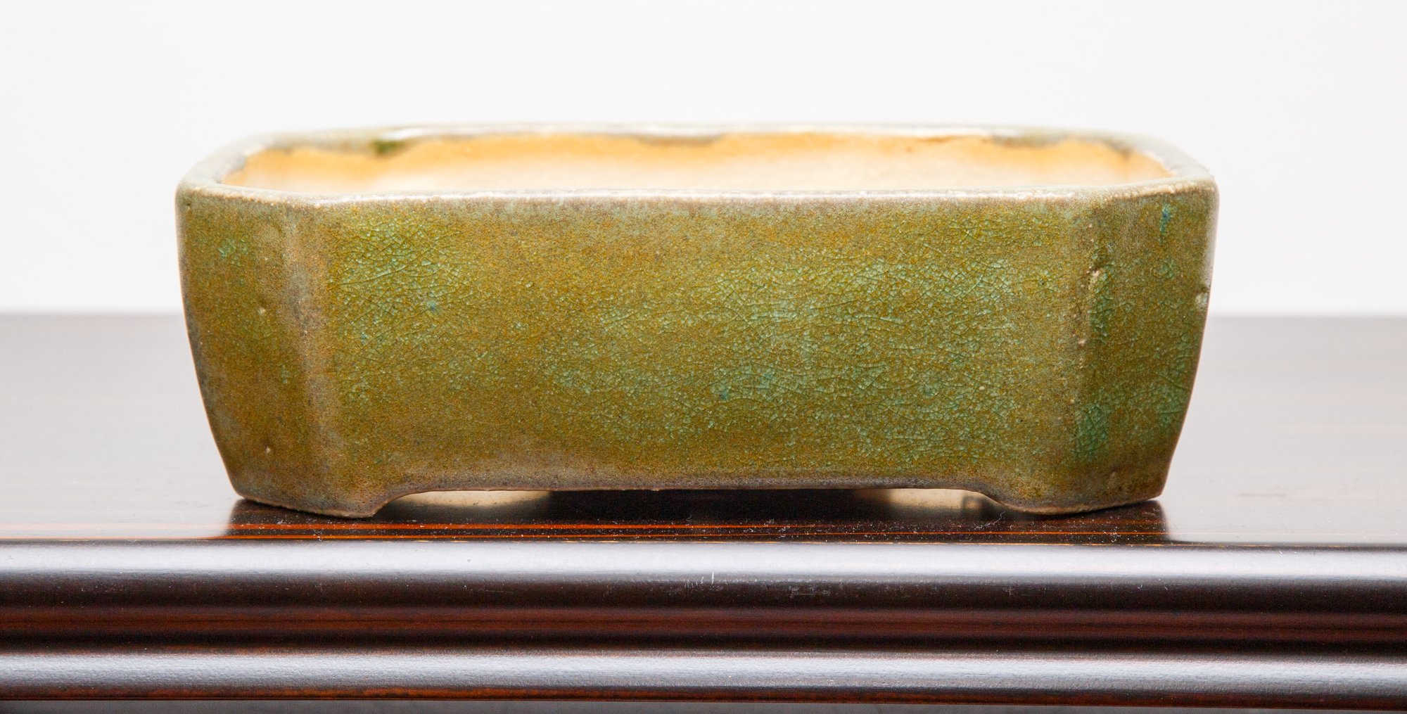 R058 18 x 15.4 x 5.5 cm 65