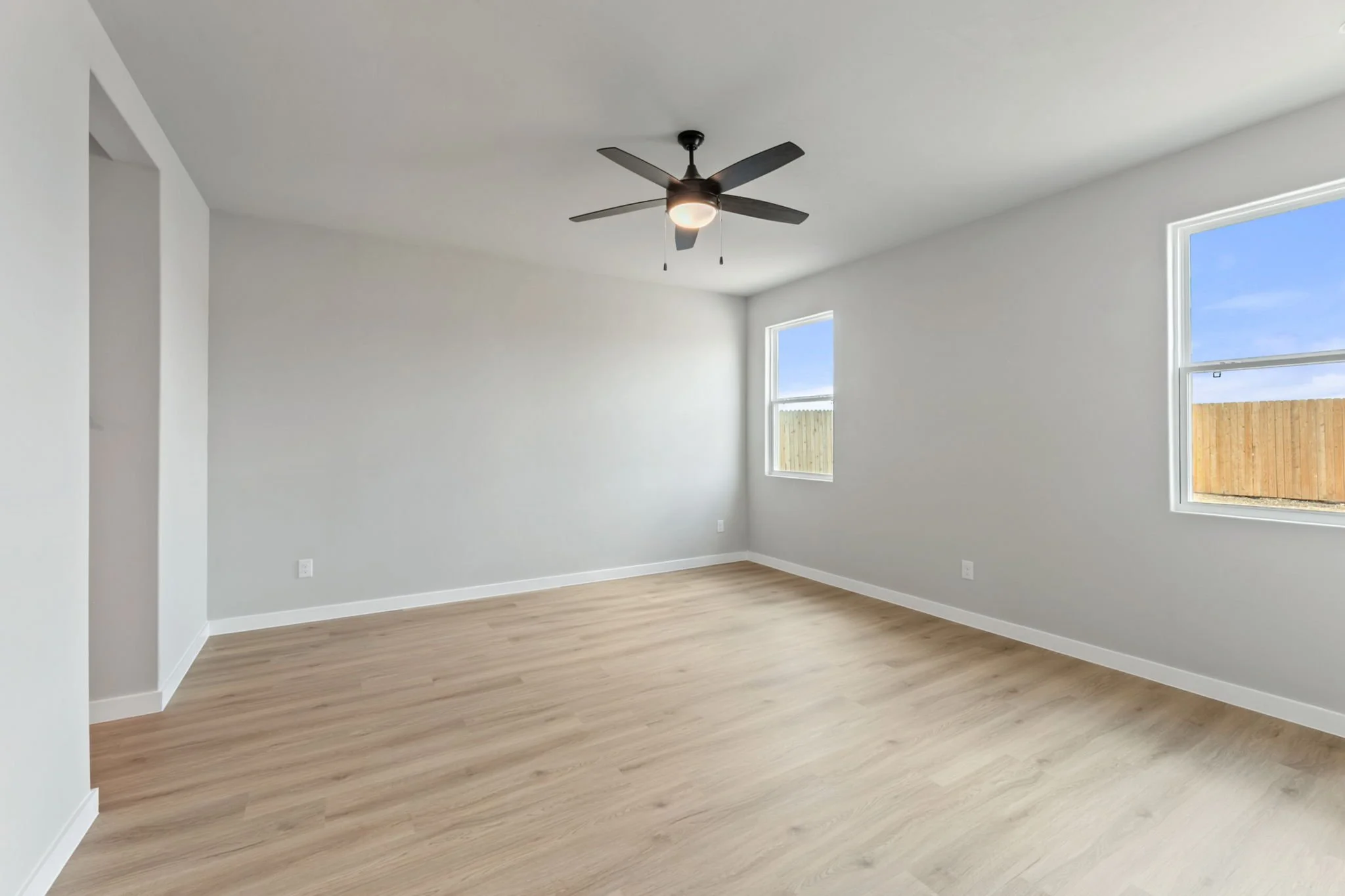 18-SQFT-5016.jpg