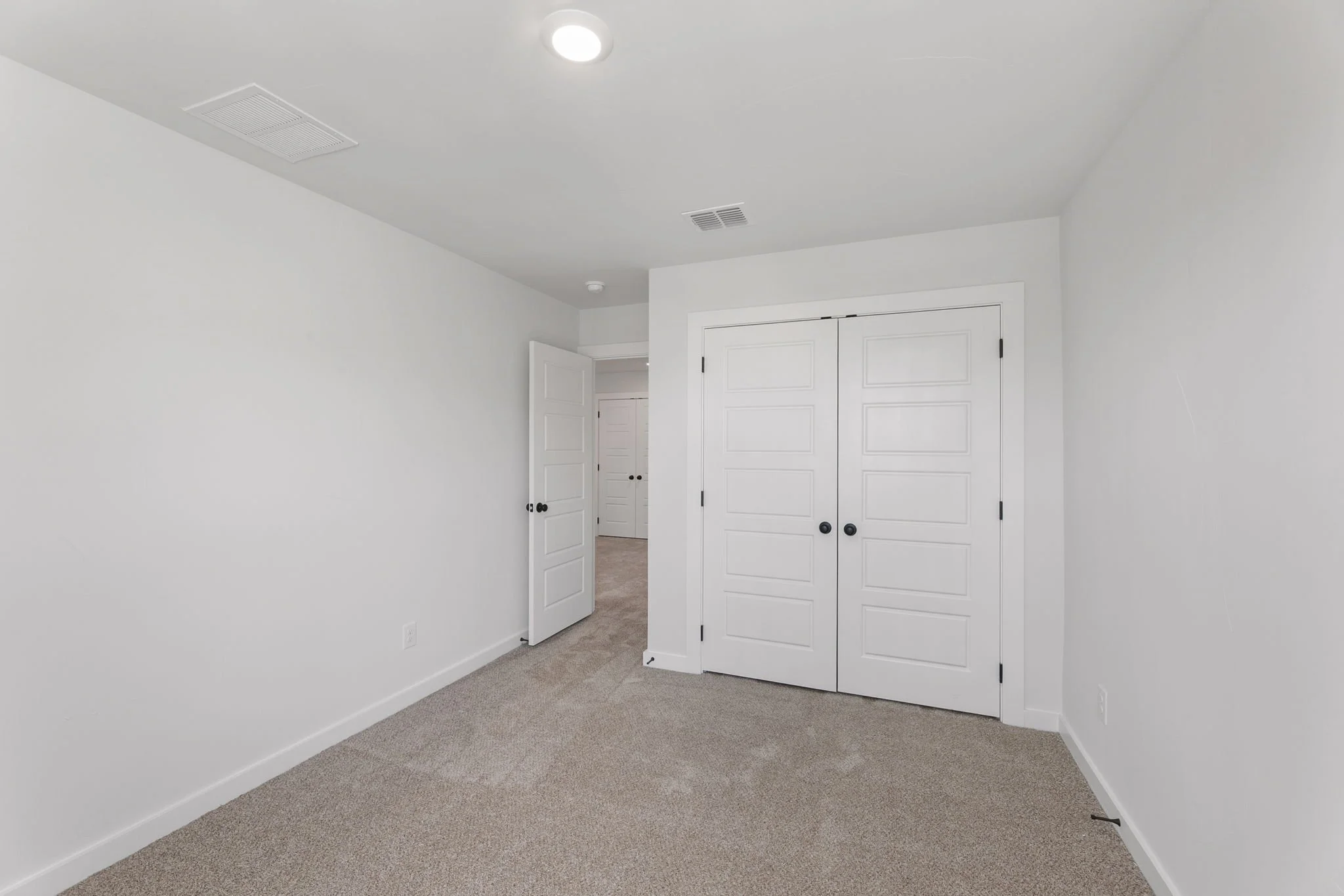 34-SQFT-7378.jpg