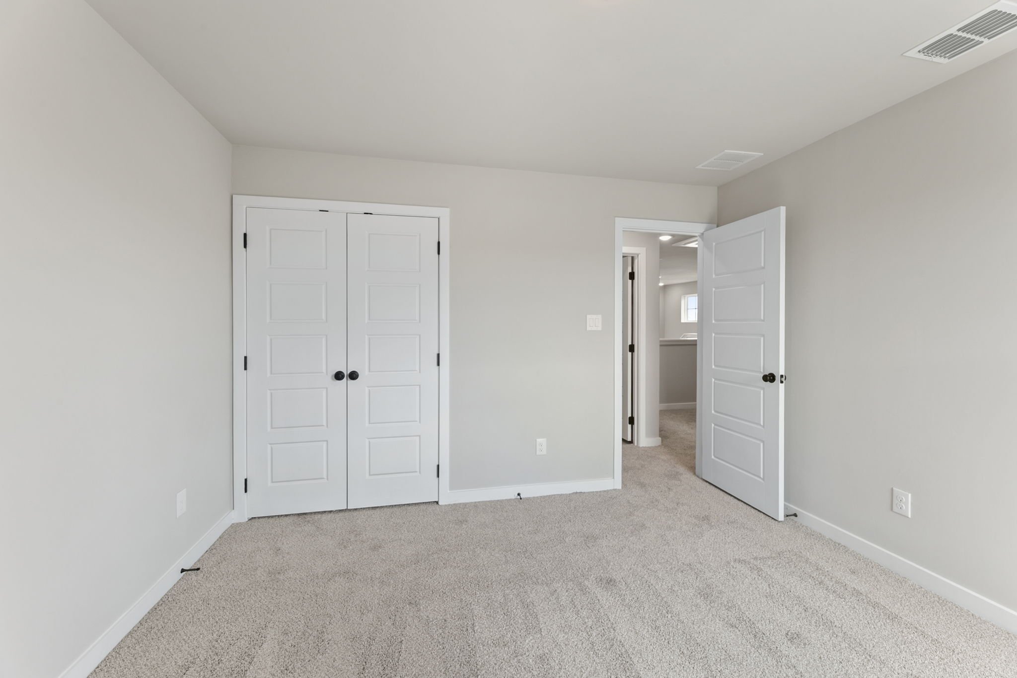 33-SQFT-5136.jpg