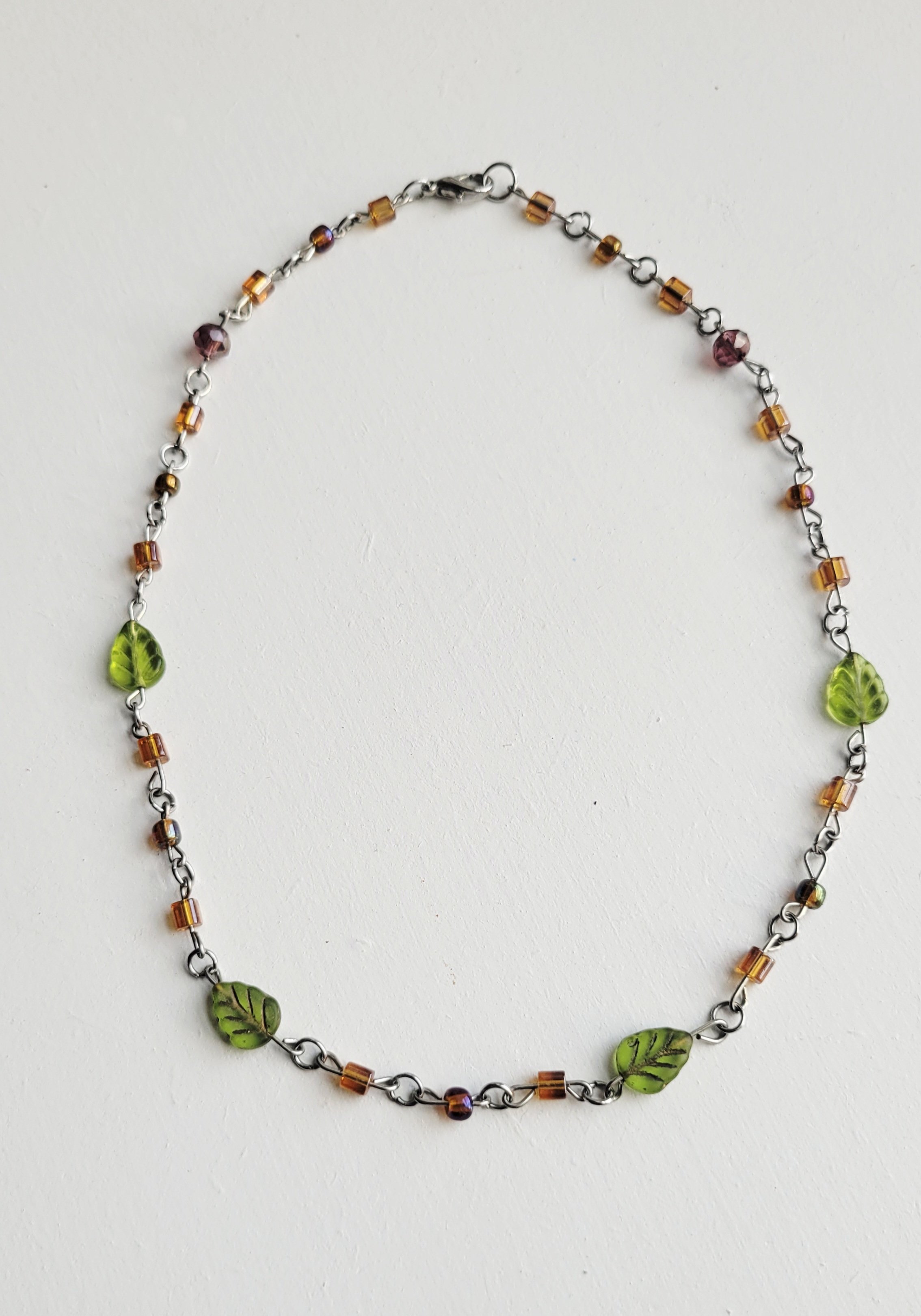 Green Leaf Collar Necklace