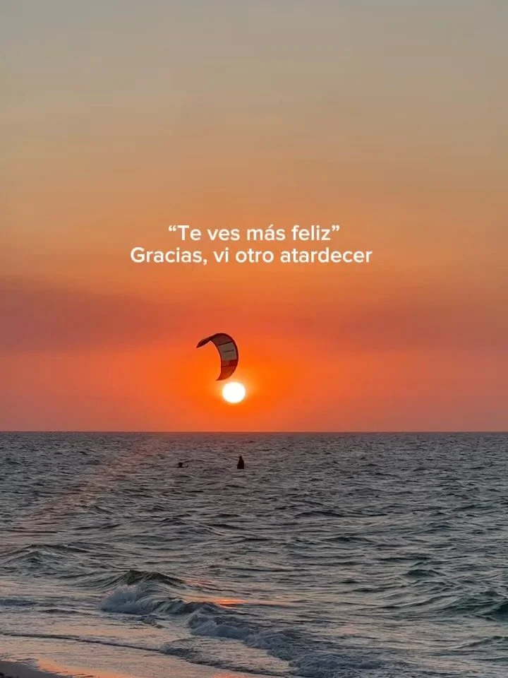 Hay una versi&oacute;n de ti m&aacute;s feliz esperando detr&aacute;s de cada campamento de kite holistikite 🌊🏄&zwj;♀️🪁
.
.
.
.
.
#kitecamp #kitesurf #comunidad #aventura #nature #kitegirl #kiteexperience