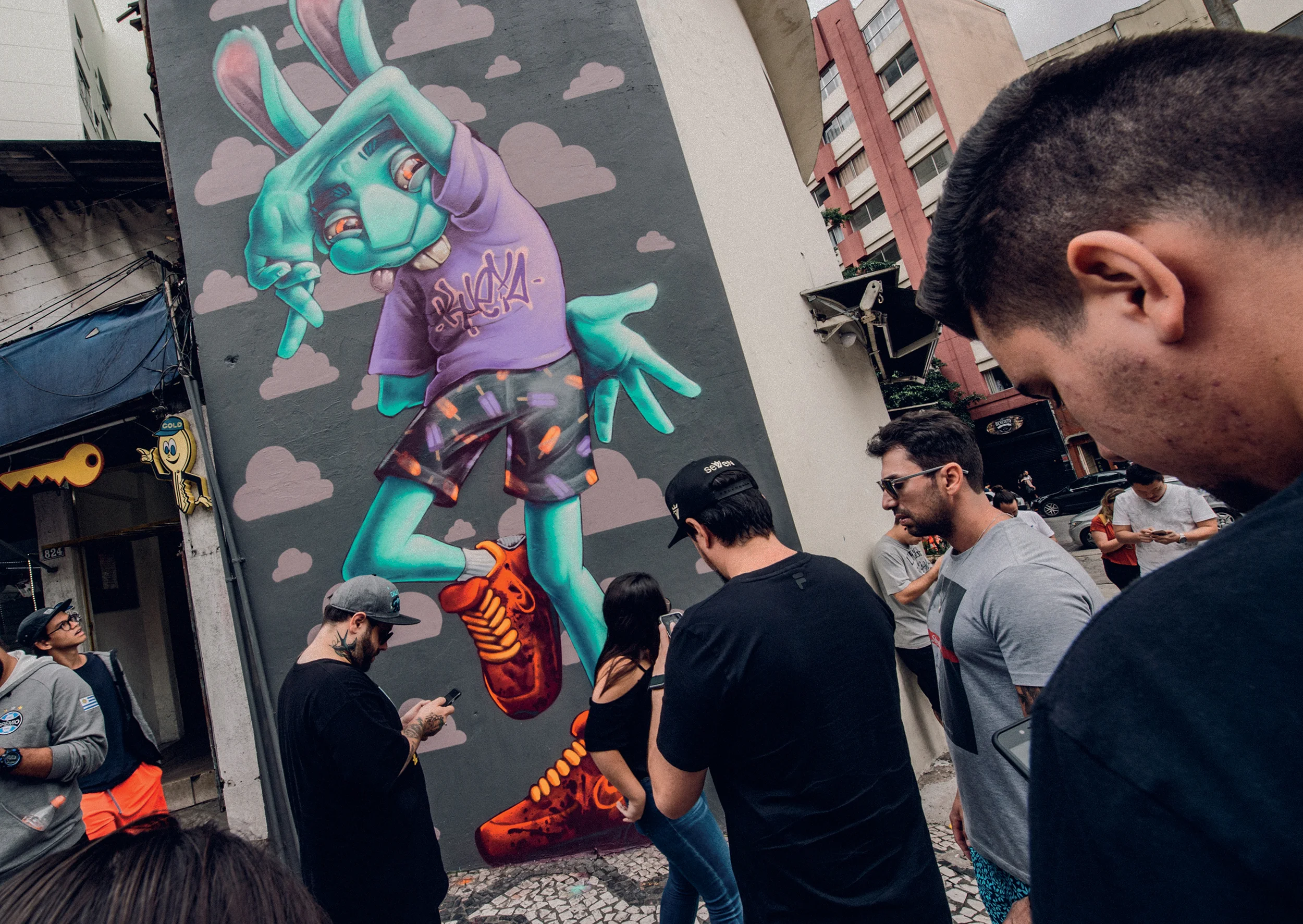 Air Max Graffiti Stores 2.jpg