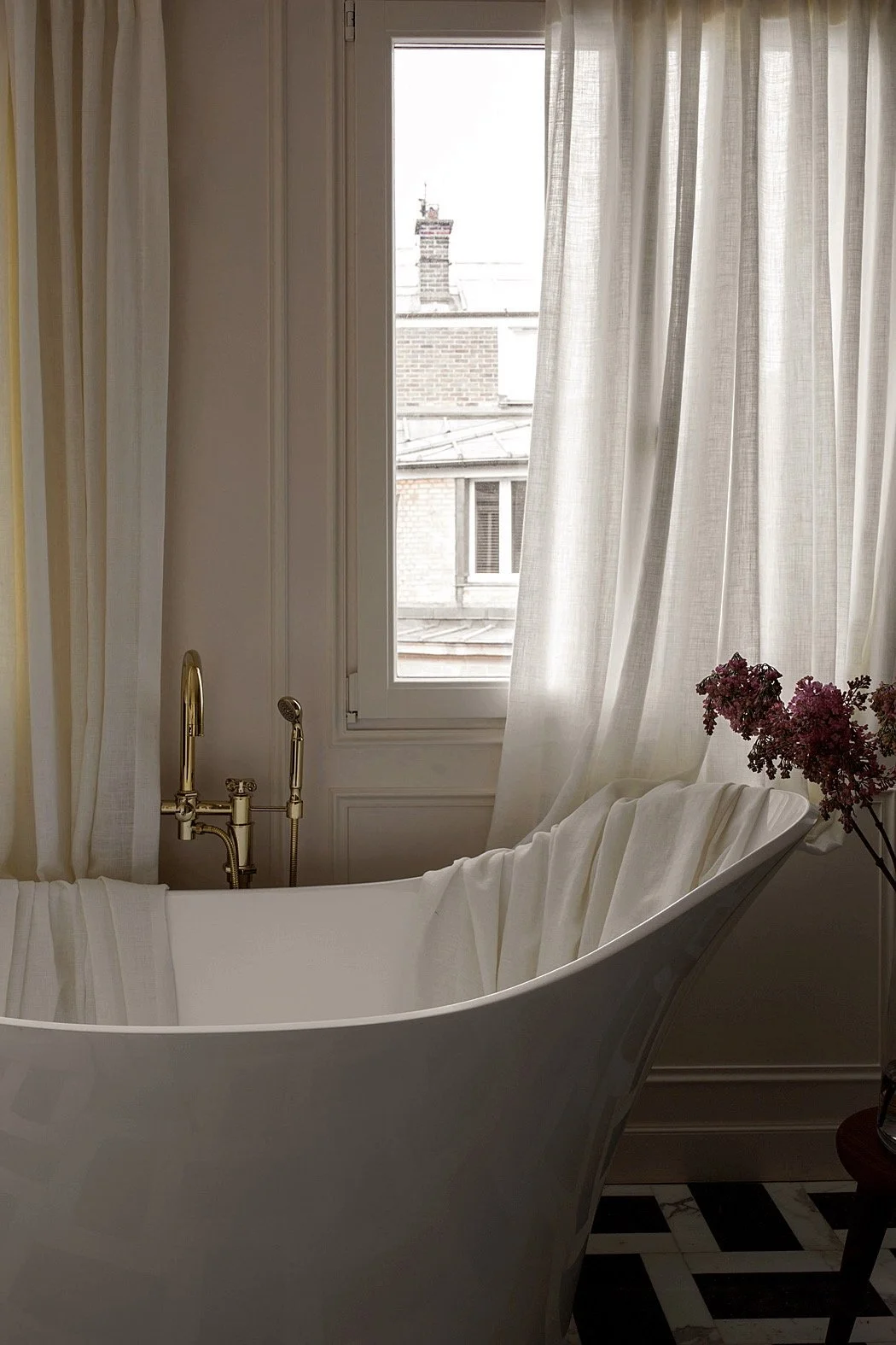 The Winter Body Ritual for Hydrated, Resilient Skin