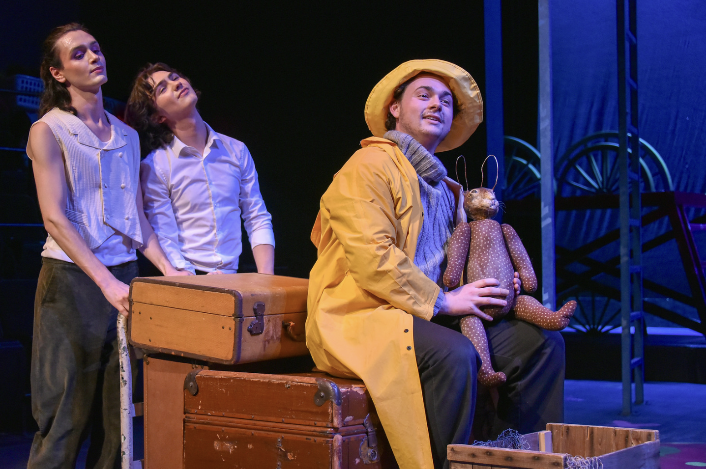 It's turned into a fine sunny day. 