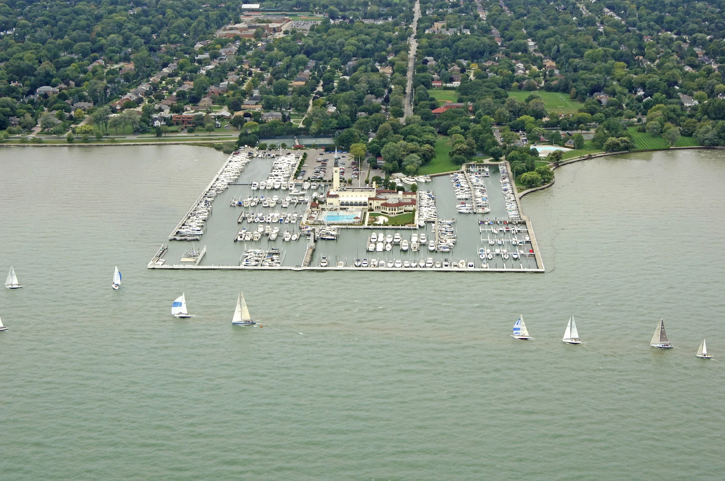 GrossePointeMarina.com