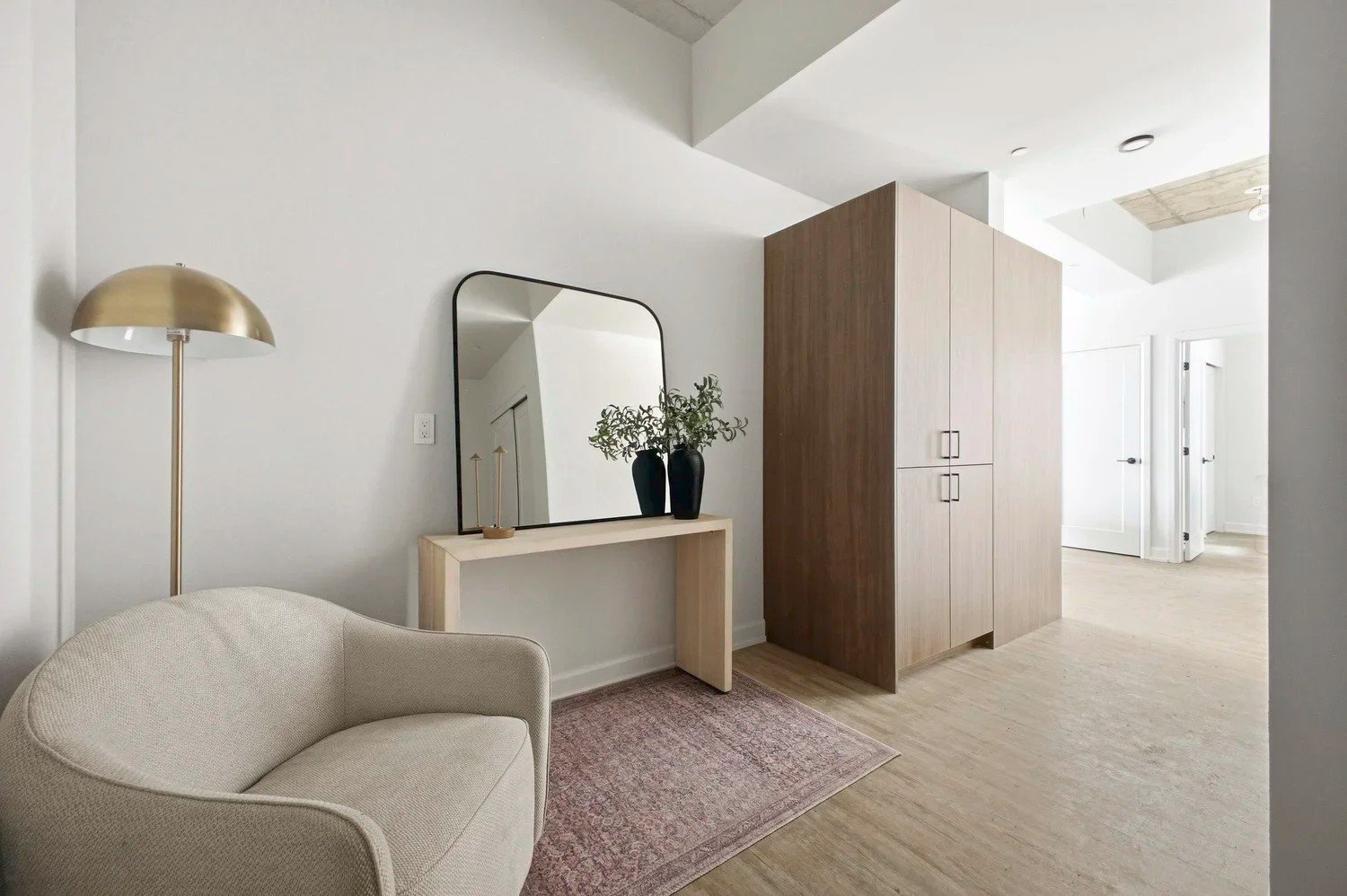 Bayview Lofts 101 entry.jpg