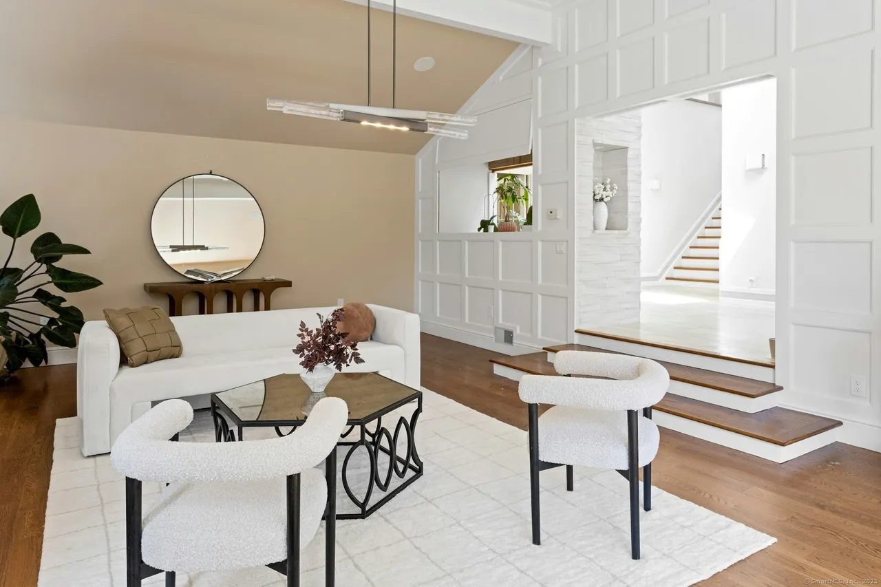 25 Cogswell Lane, Stamford, CT