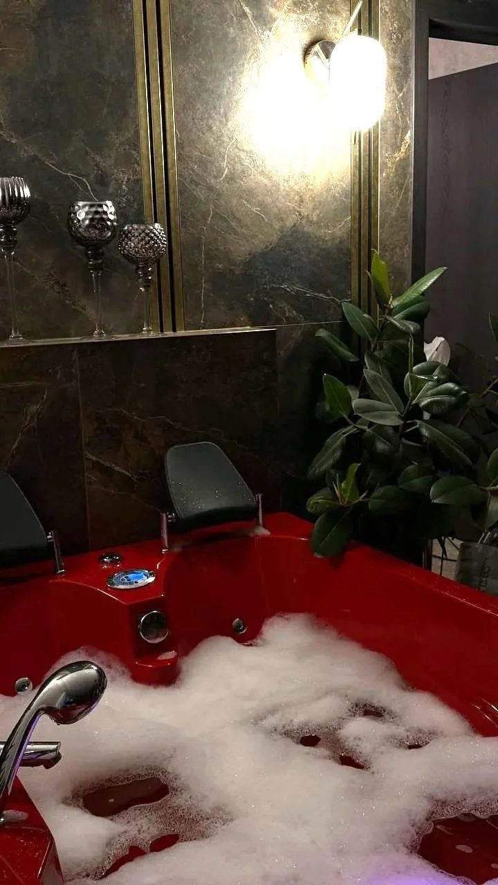 Romantiska vonia ALISPA Bazilijonai SPA erdveje, romantiskas laikas dviese SPA.