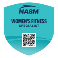 Escudo con texto que dice 'NASM Women's Fitness Specialist' y un código QR debajo.