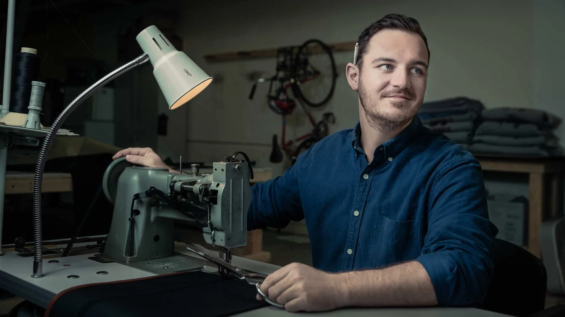Commercial portrait San Francisco — Cleveland Motley Goods leather bag maker, craftsman portrait Market Street