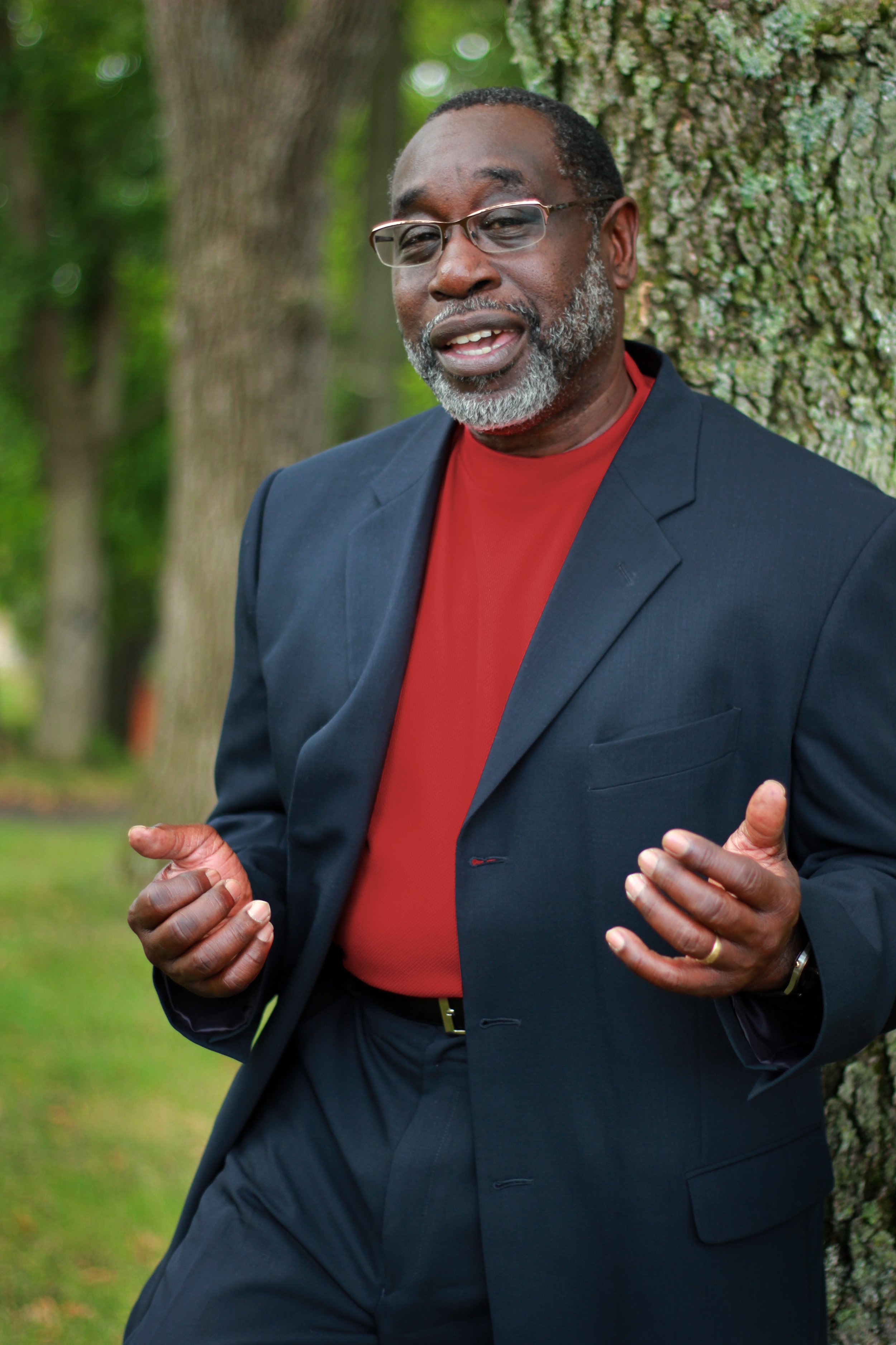 1998 Started Envision Organizational Consulting (this was the first photo used for our brochures).