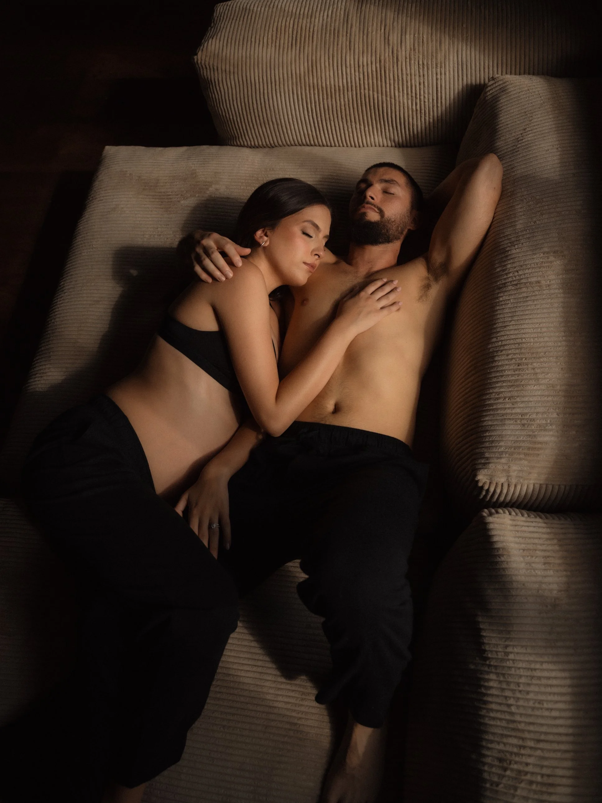 Maternity session at the Casa Ishi studio in miami-24.jpg