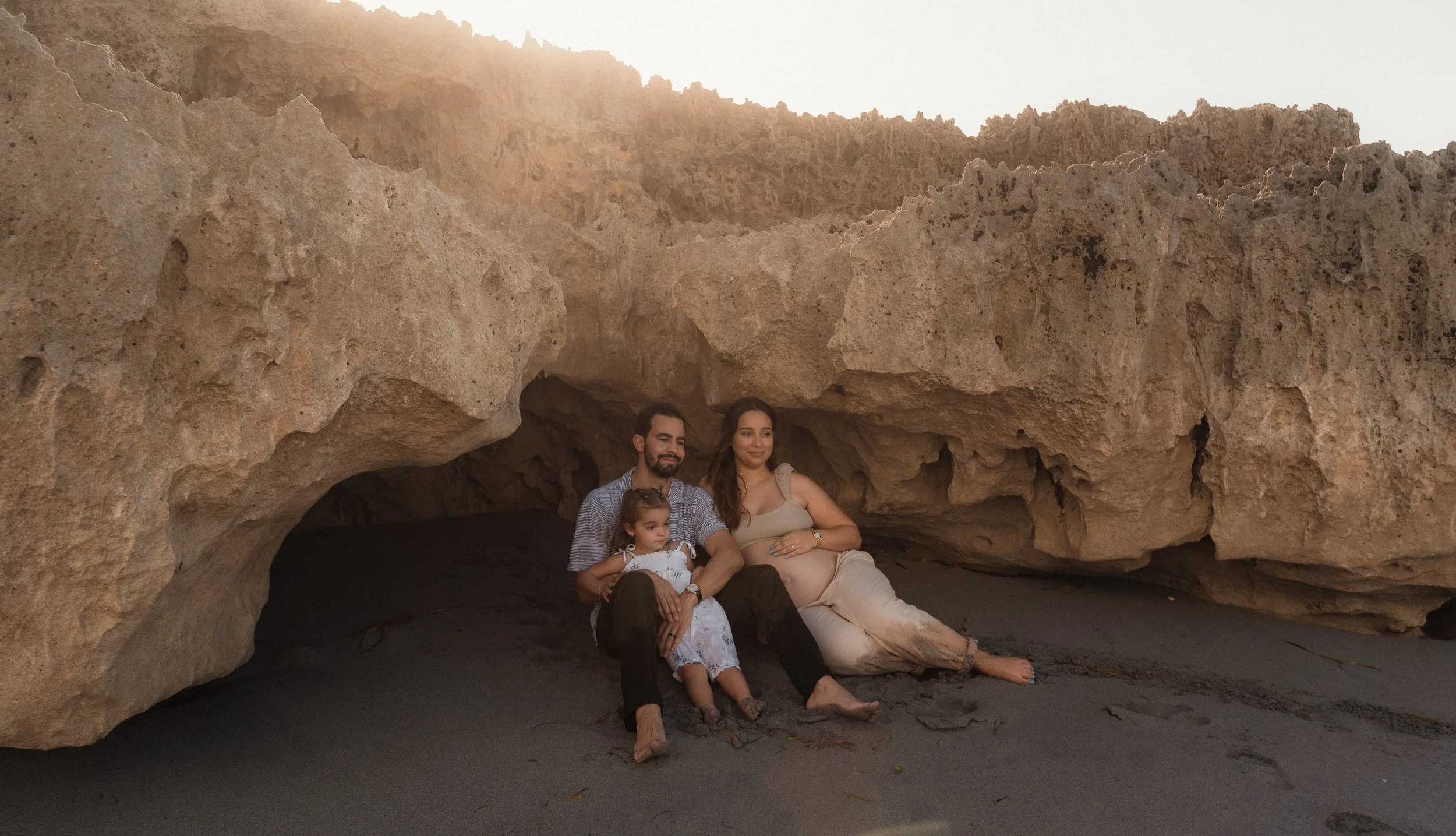 Maternity session on the beach-10.jpg