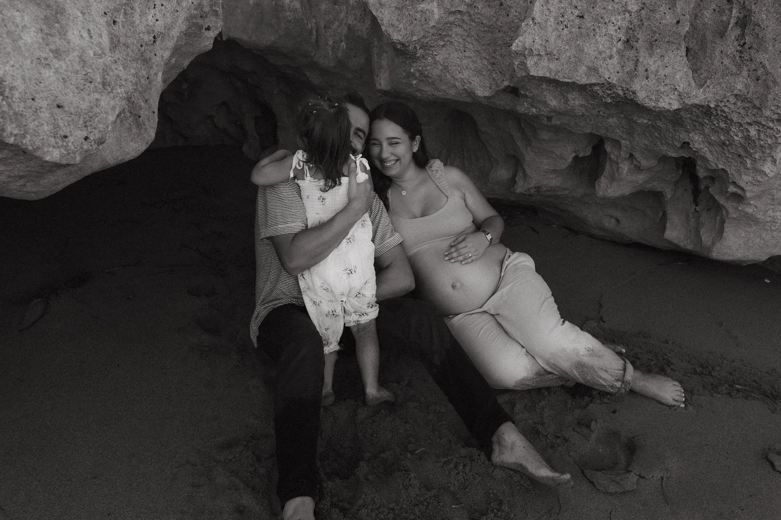 Maternity session on the beach-11.jpg