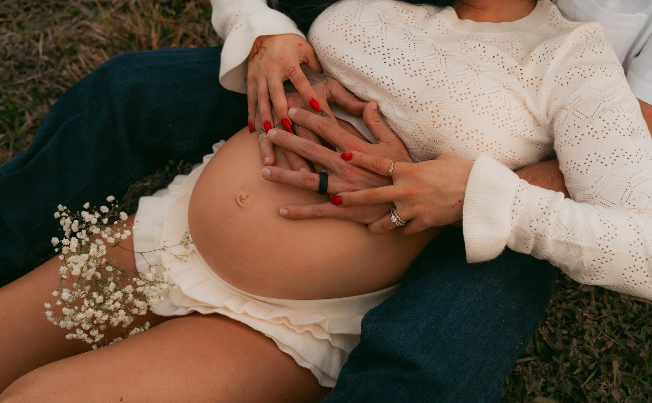 Western Maternity Session with Horse in Miami -28.jpg