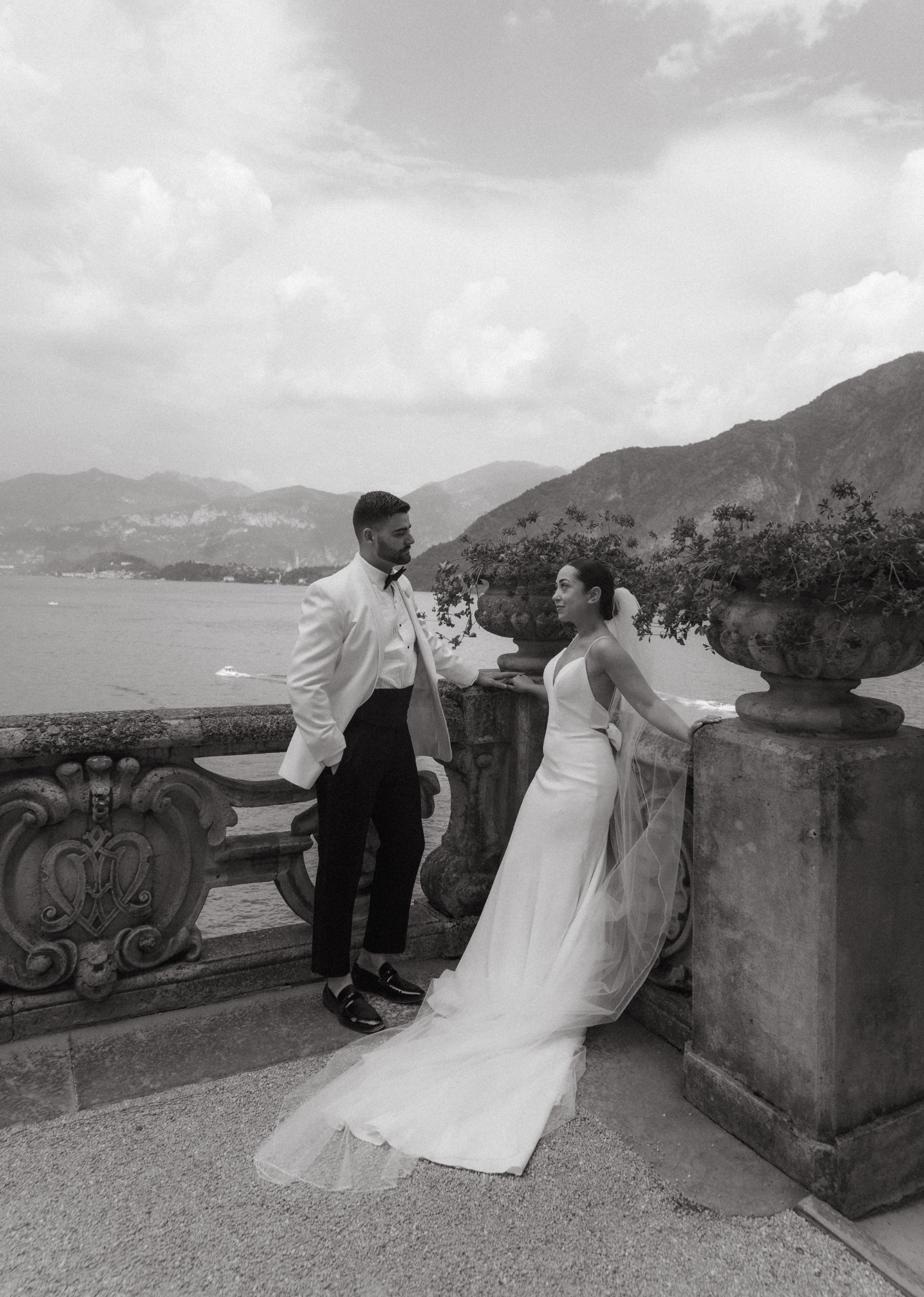 Summer wedding in Lake Como Italy-32.jpg