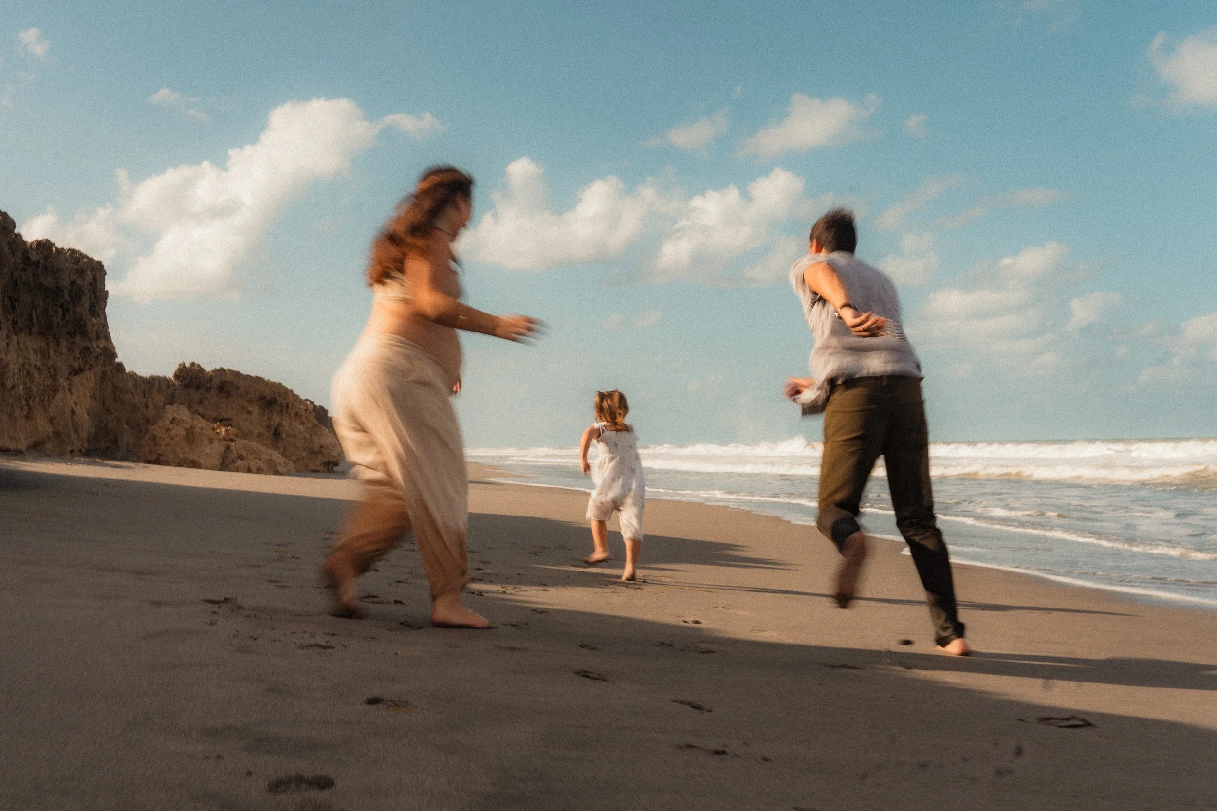 Maternity session on the beach-23.jpg