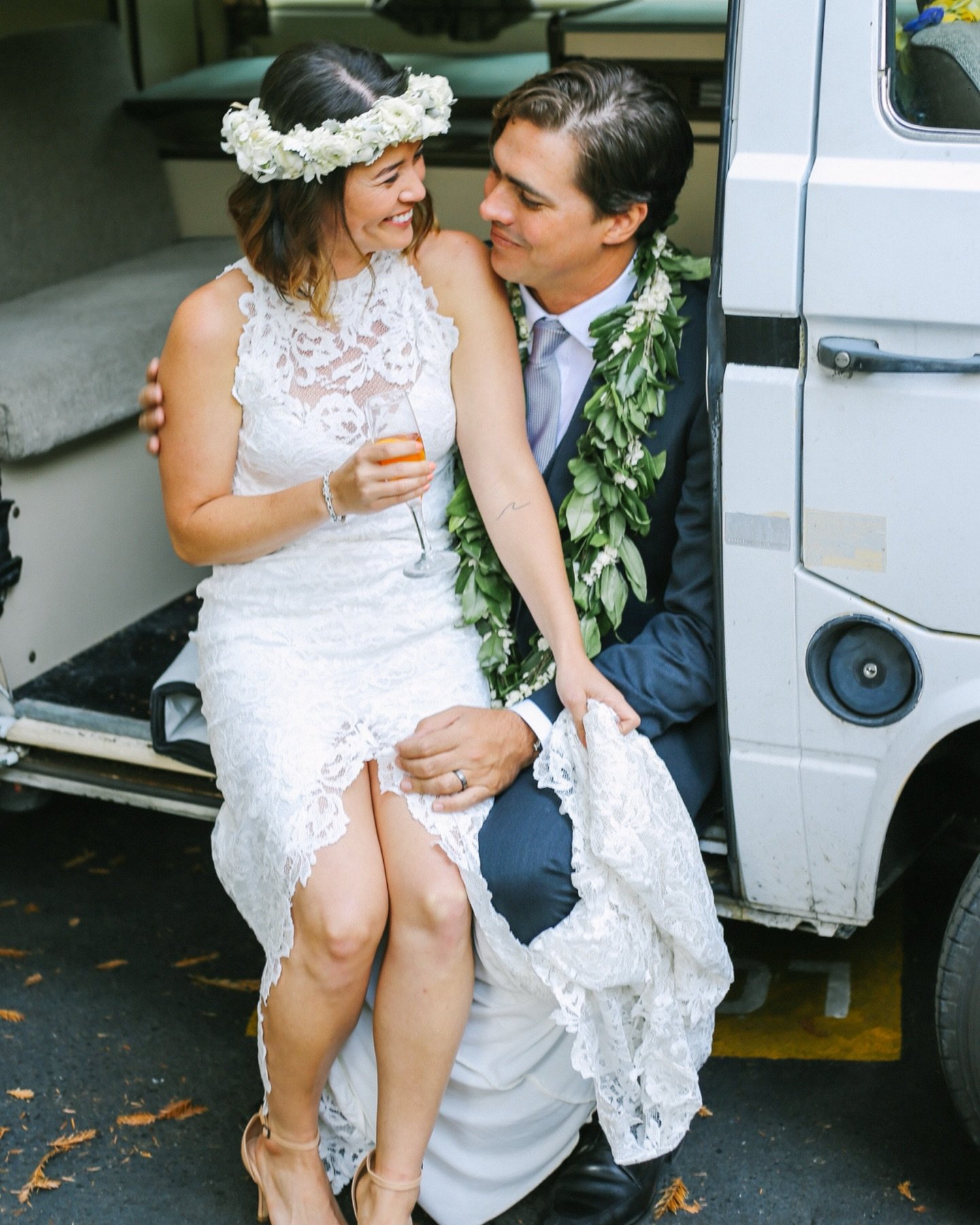 I really don&rsquo;t think I&rsquo;ll ever get over Jen and Andrew&rsquo;s wedding on the northern California coast 🥹

Set between the iconic Sea Ranch homes and the art-forward town of Gualala, the incredible couple and their guests - beauty surrou