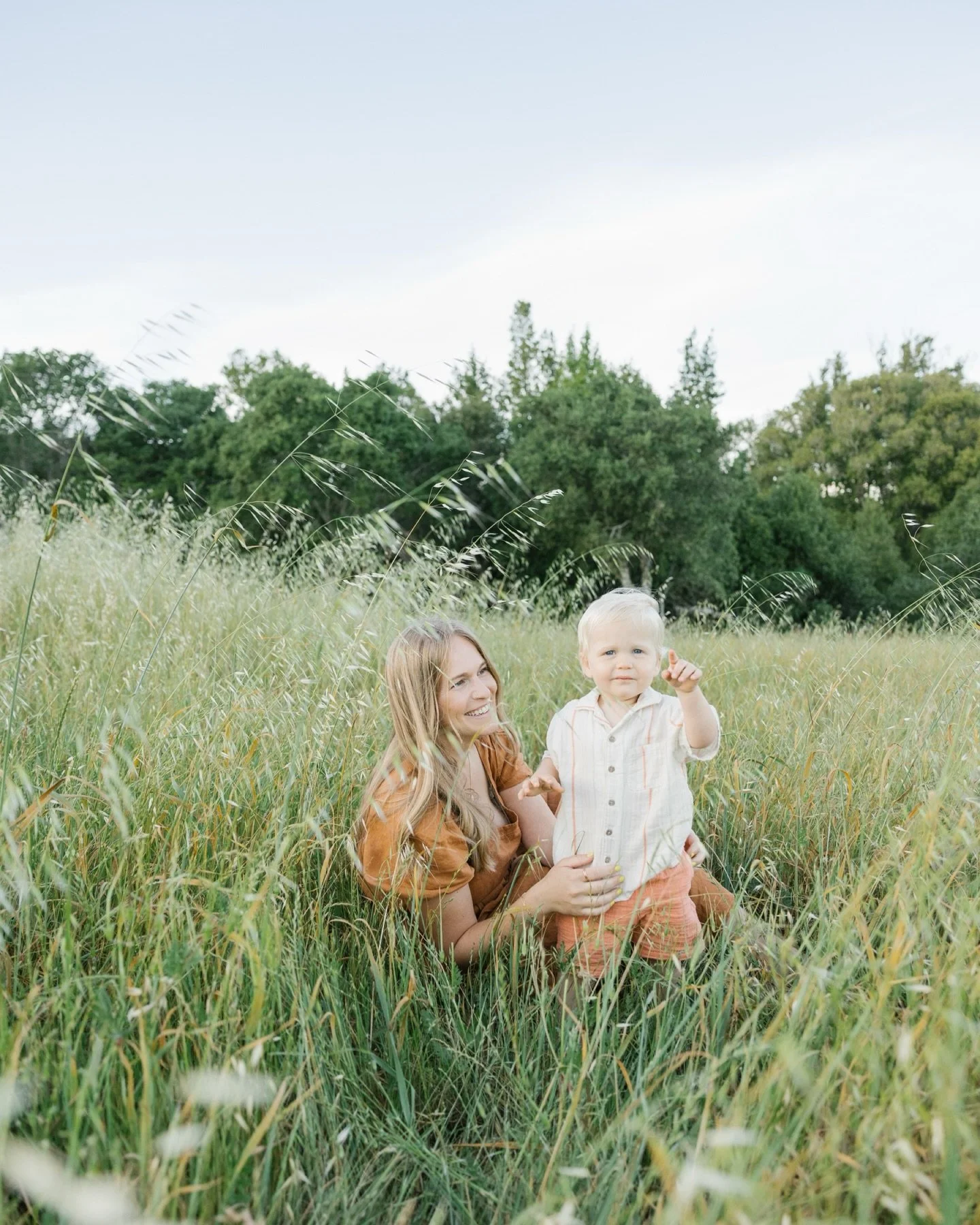 Laura &amp; Otis in the redwoods and fields 🌾

I absolutely adore capturing the love of a mother, but it&rsquo;s even sweeter when it&rsquo;s your friend 🥹

I met Laura through business networking in Santa Cruz, and now it&rsquo;s hard to even beli