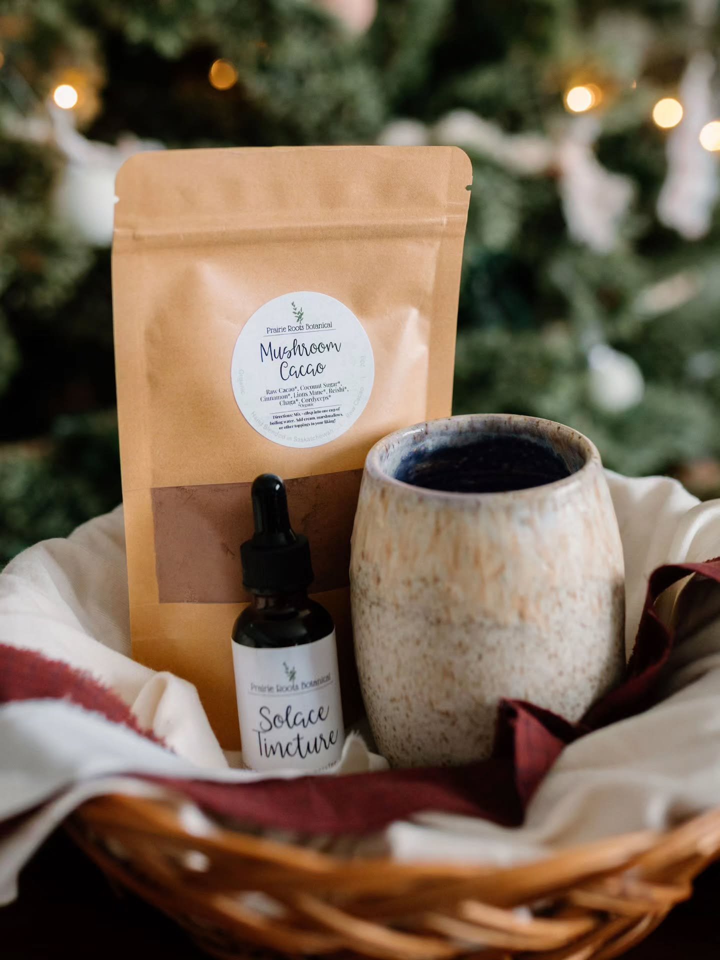 If you could choose one person&hellip; who are you sitting down with for a drink and a chat? 🤍

I'd love for you to share in the comments. 👇

📷: @beloved.birth.sk

#prairierootsbotanical #communityfirst #slowliving #cozyvibes #yxe